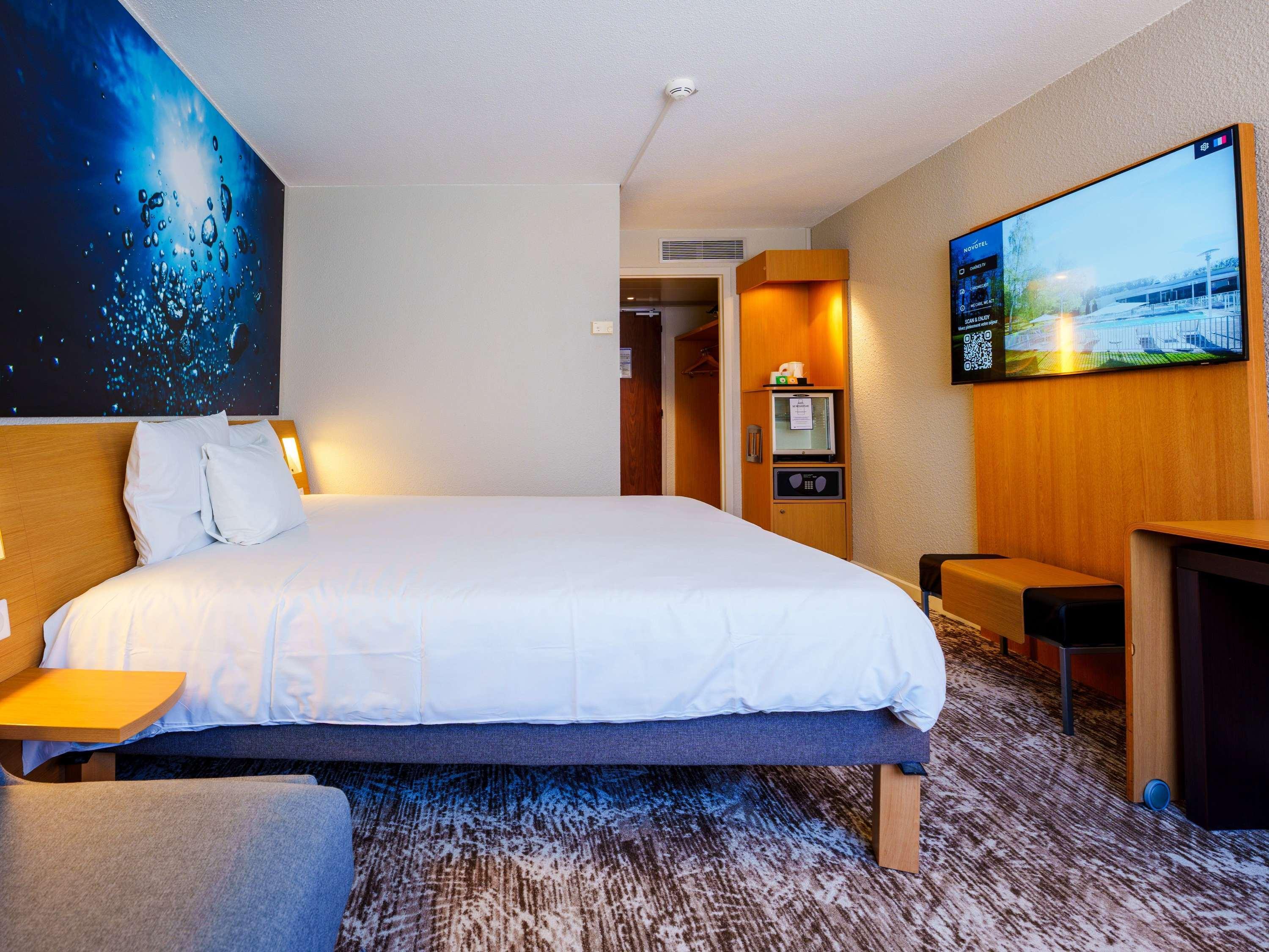 Double Classic Double Bed