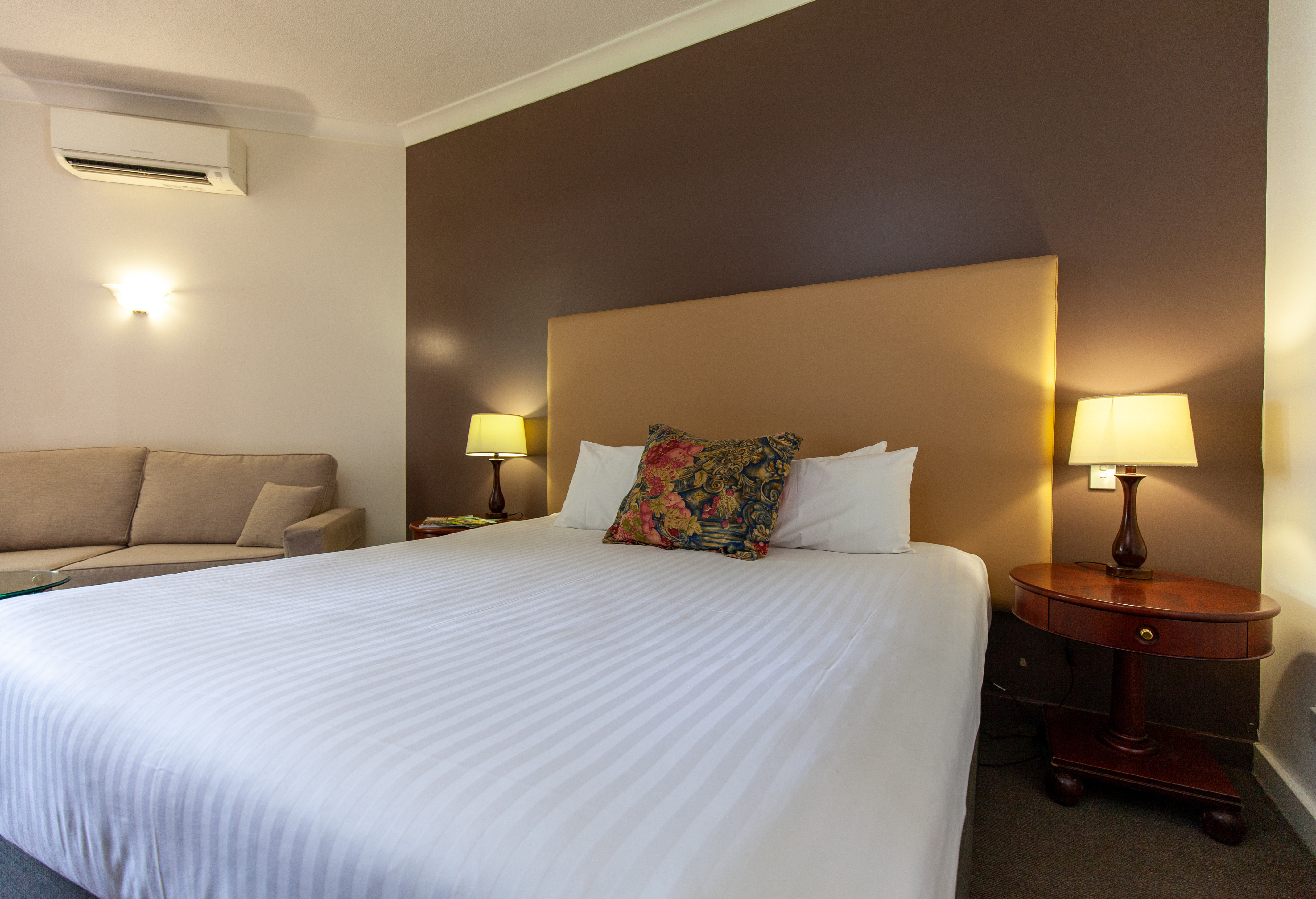 Double Deluxe King Bed