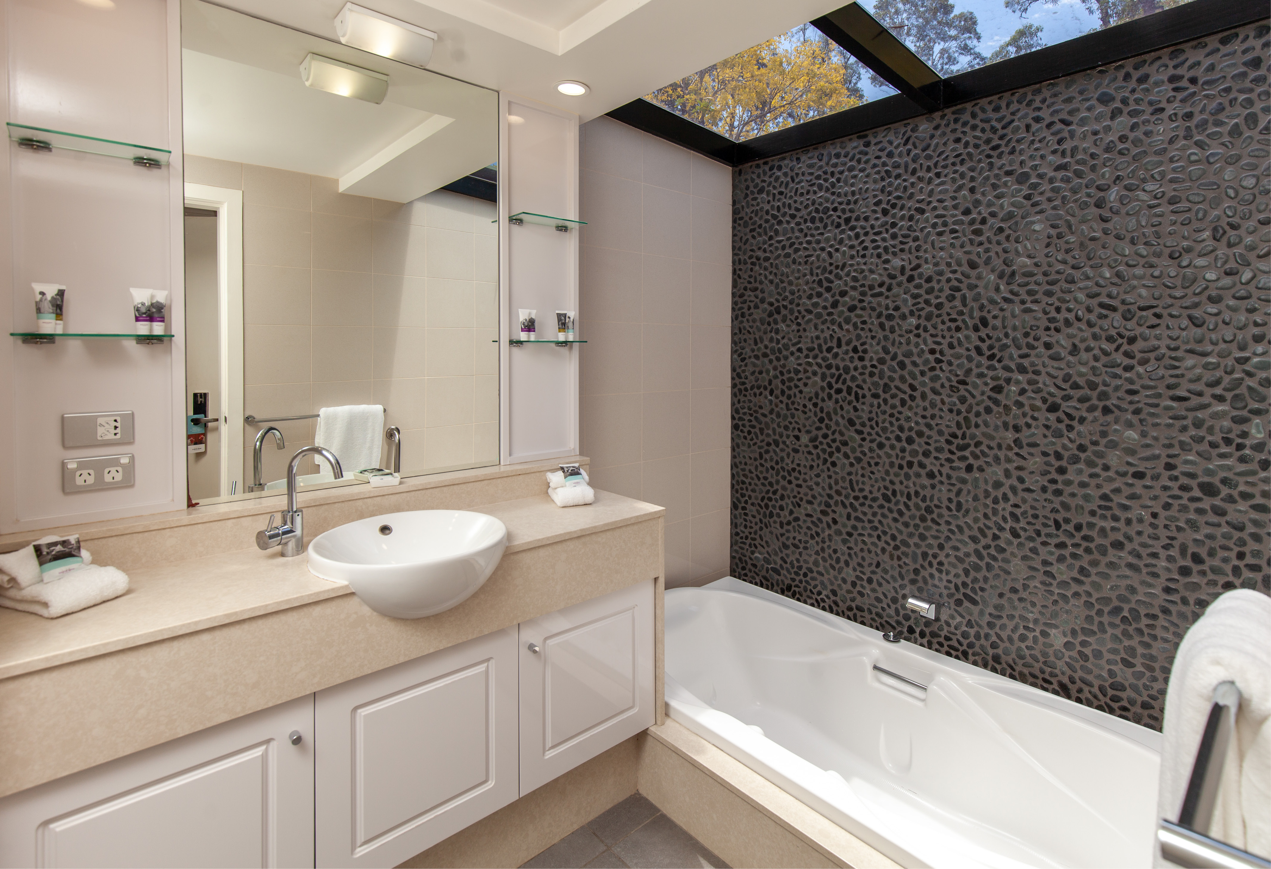 Double Superior King Bed