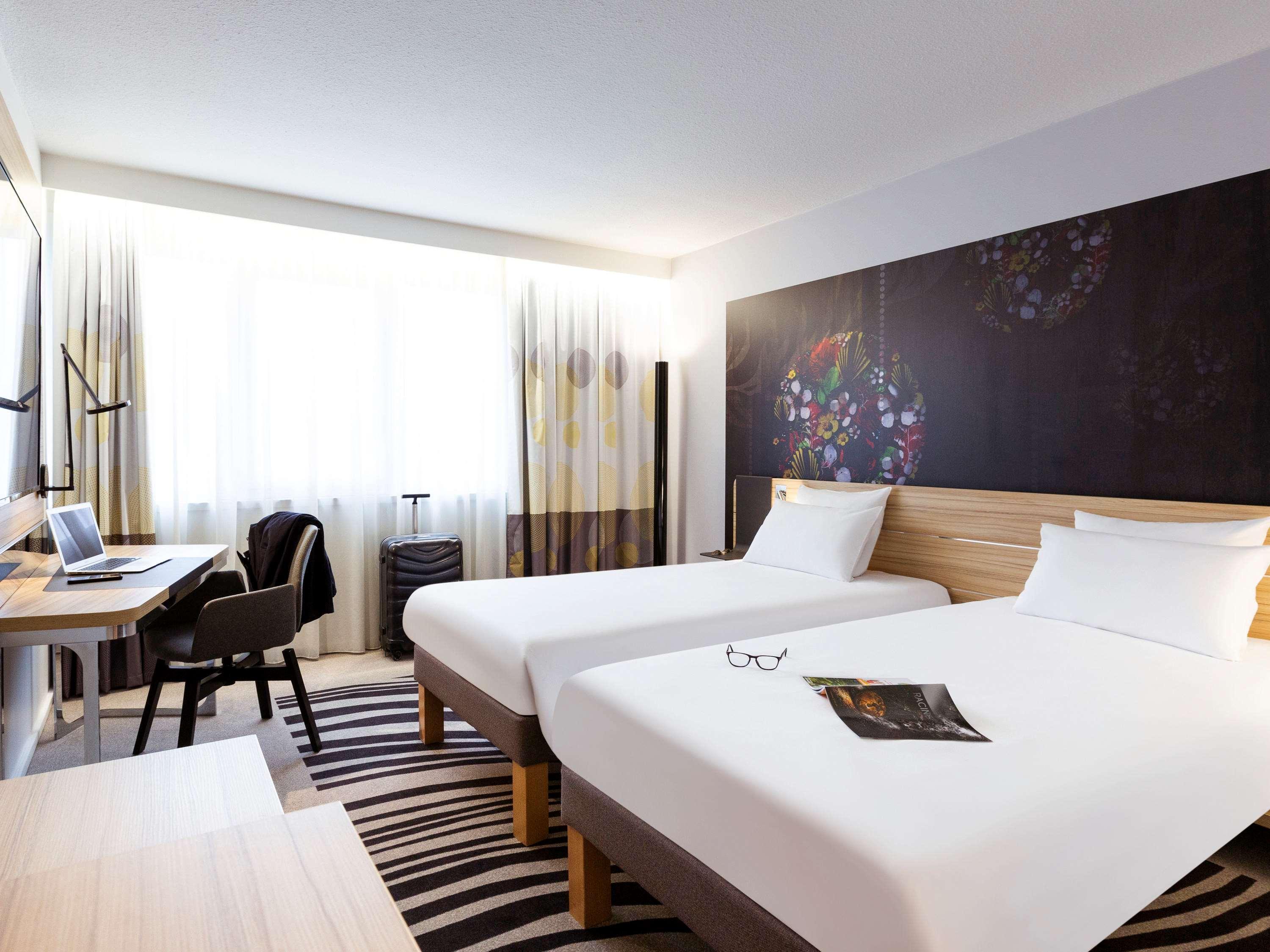 Double Classic Double Bed