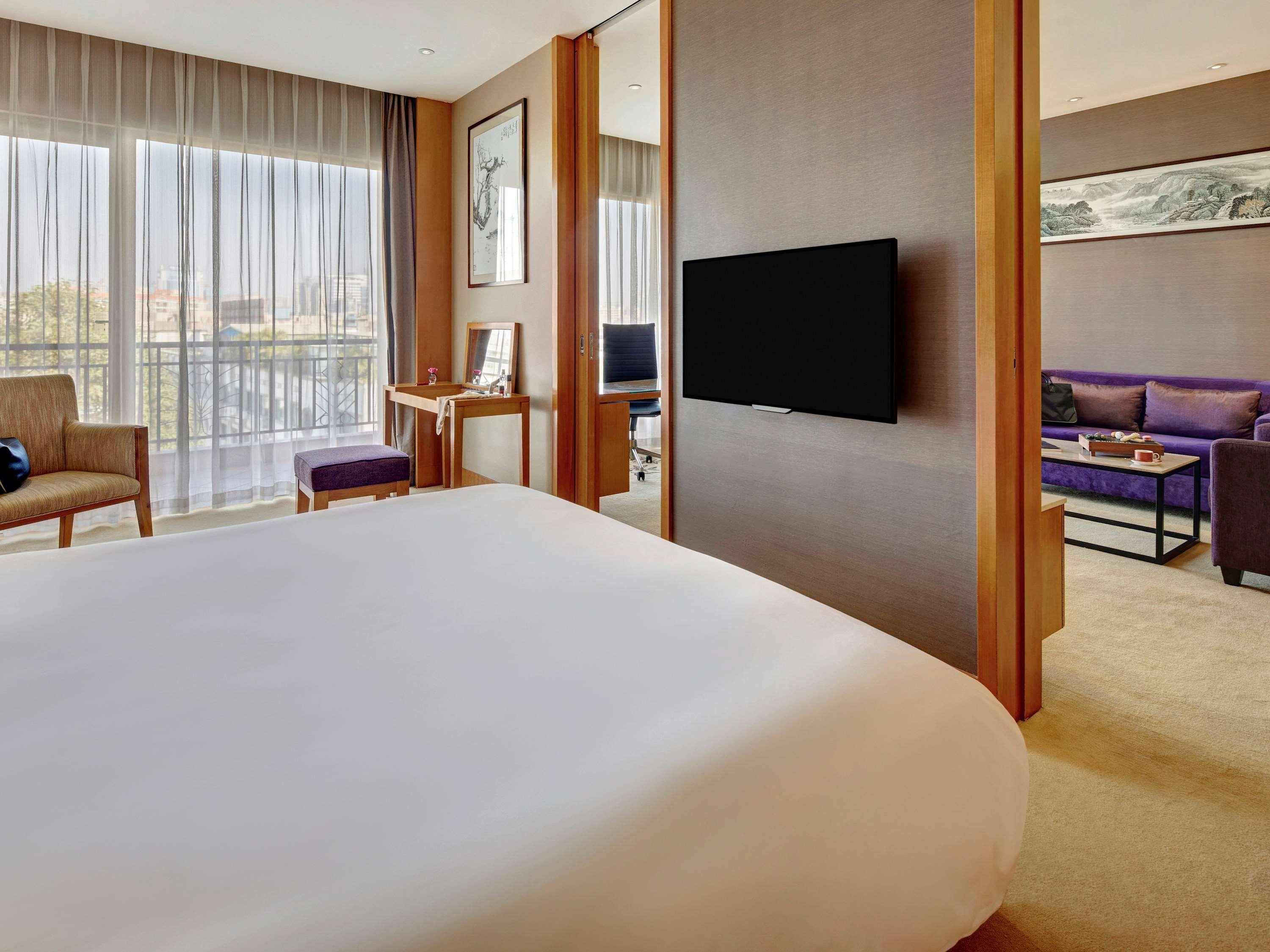 Junior Suite King Size Bed