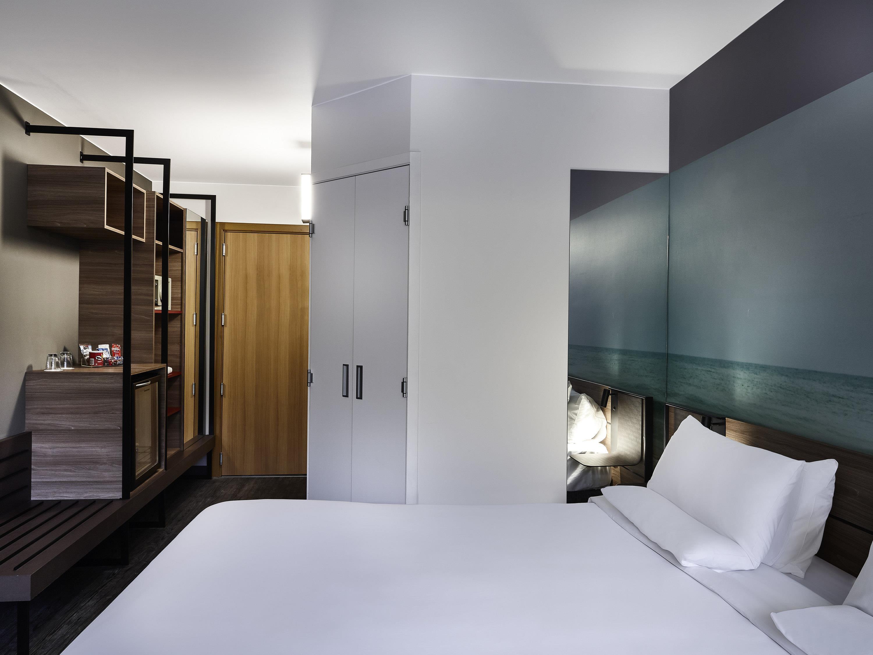 Apartment Queen Size Bed