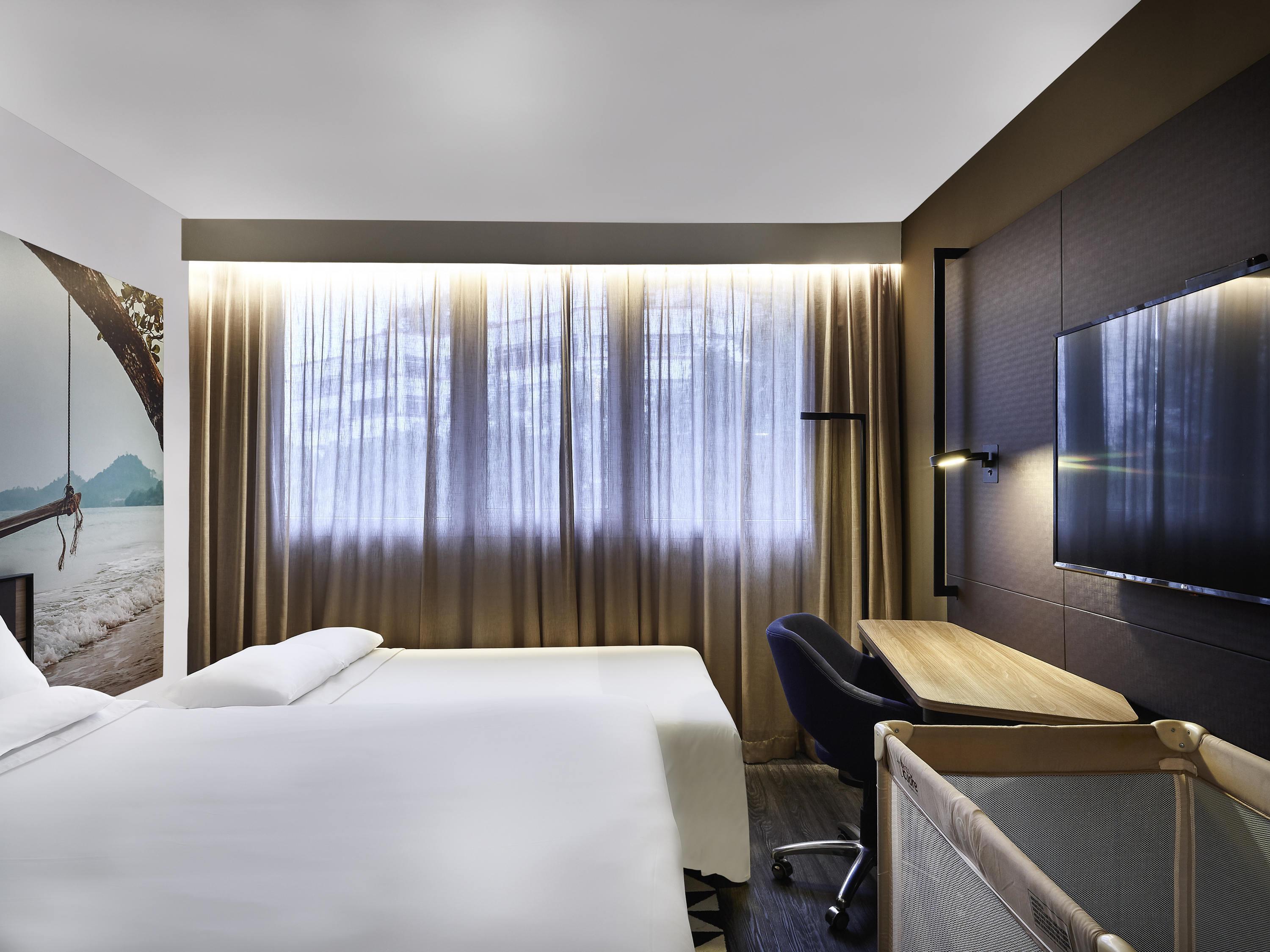 Apartment Queen Size Bed