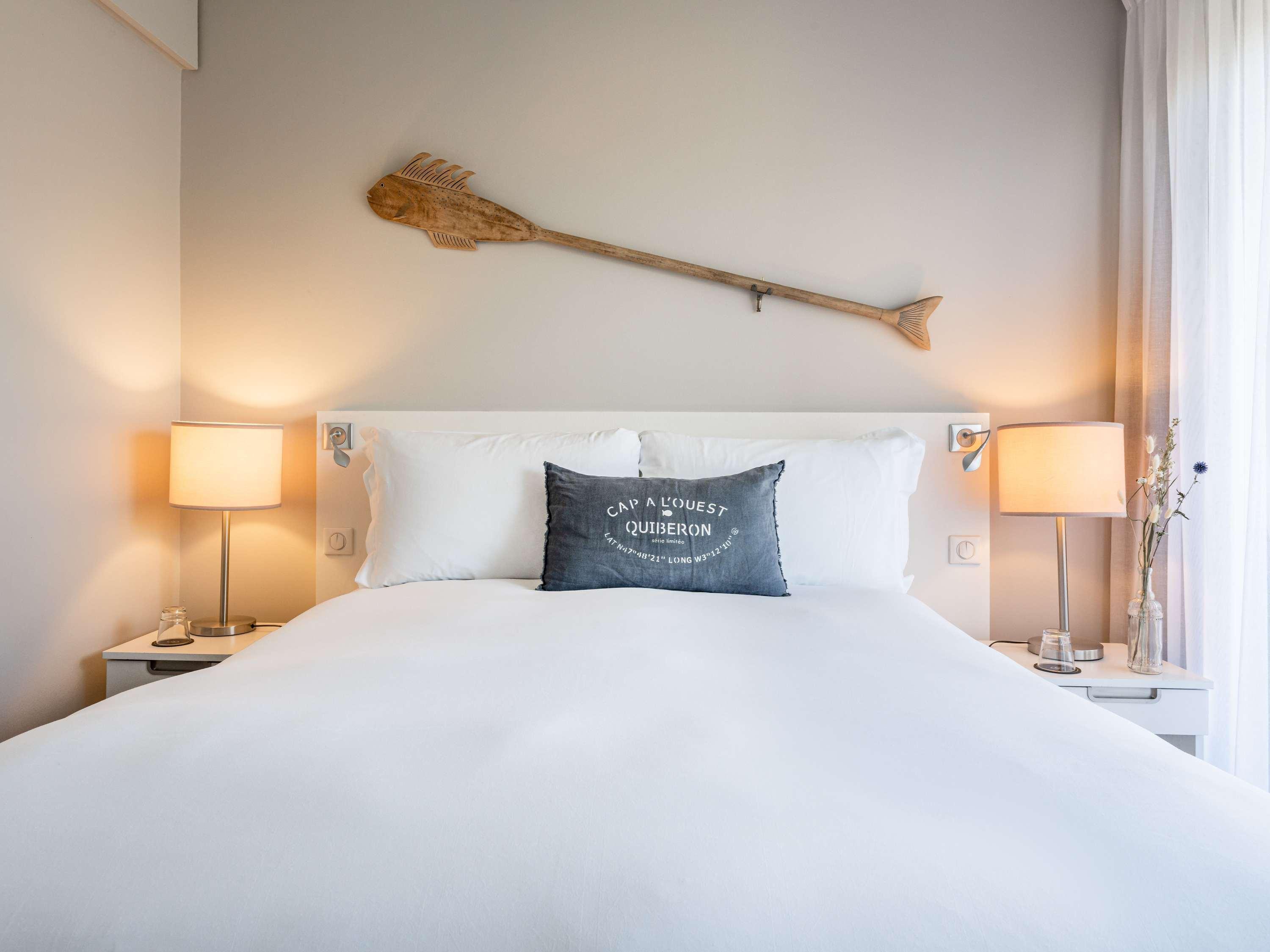 Junior Suite Queen Size Bed