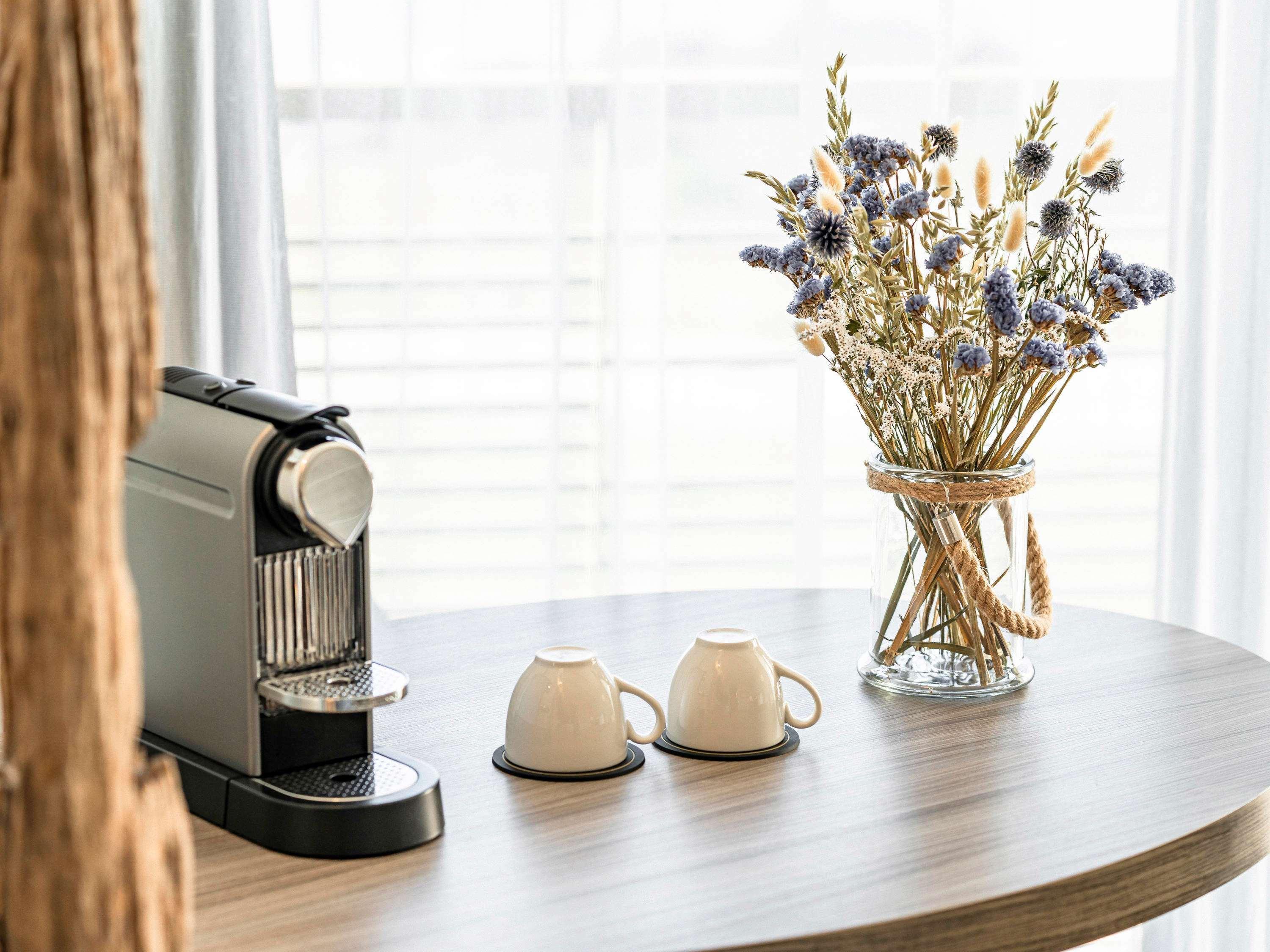 Junior Suite Queen Size Bed