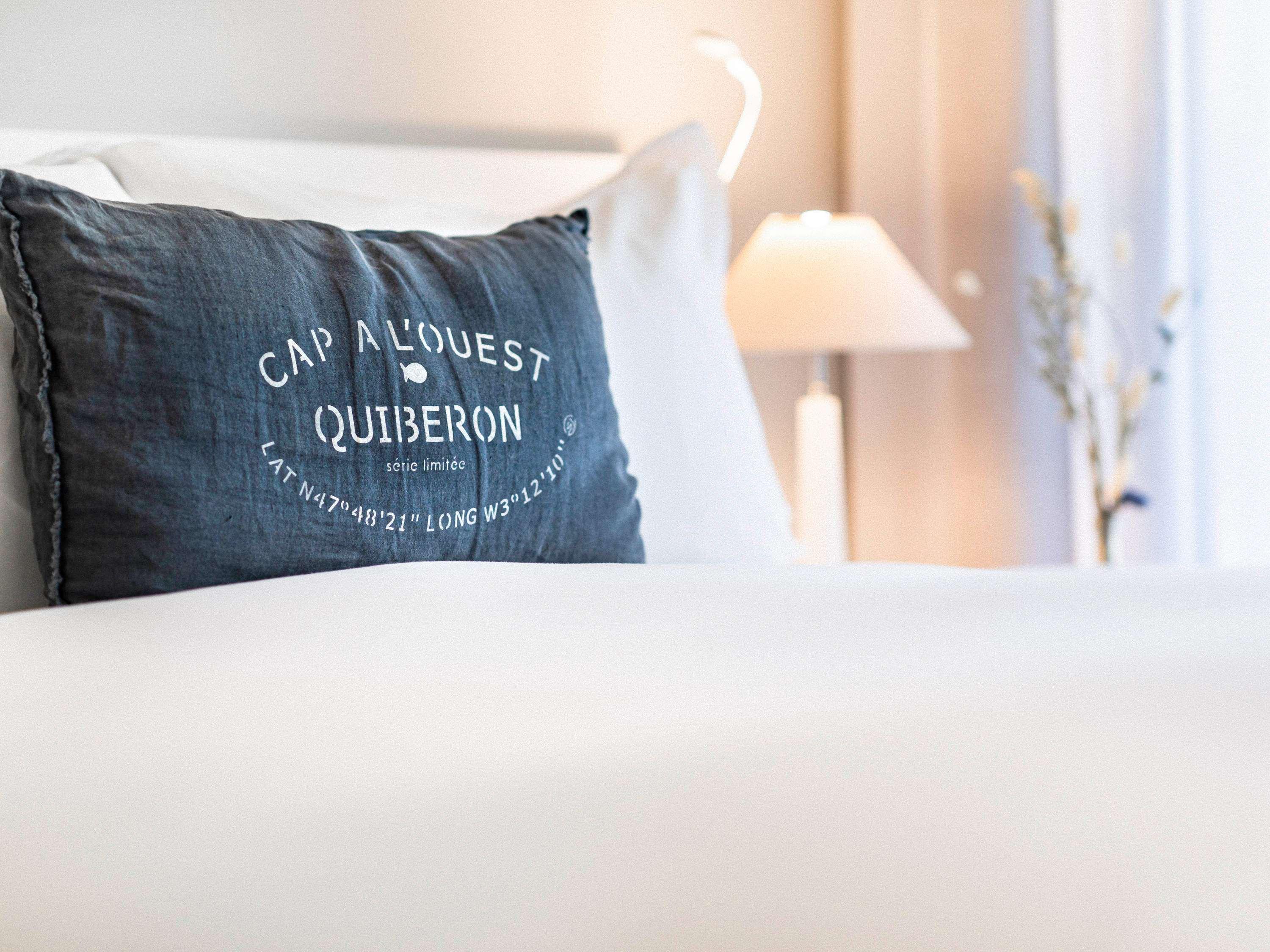 Double Classic Queen Bed