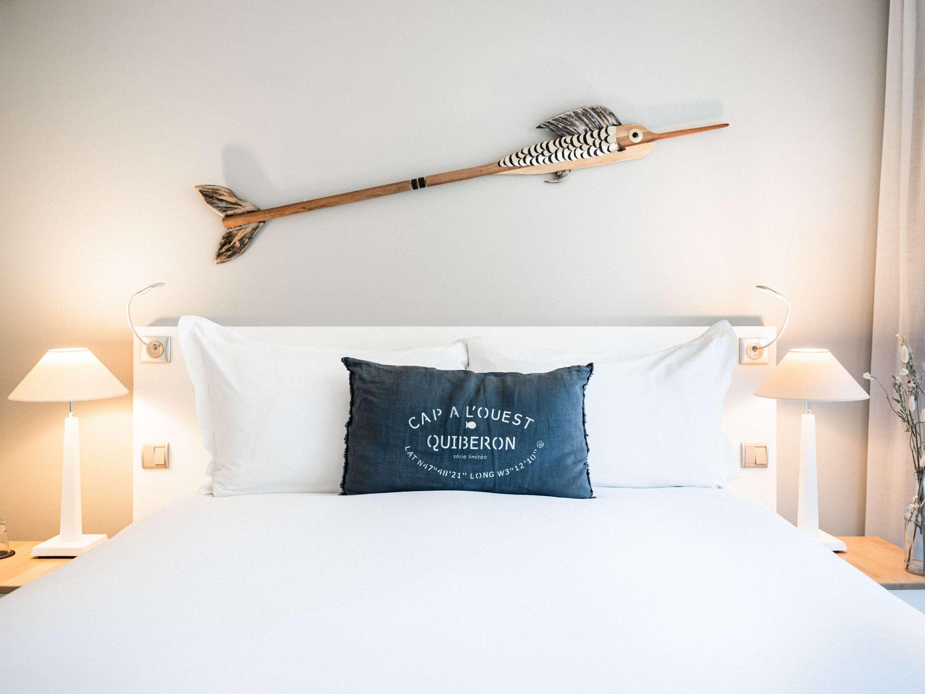 Double Classic Queen Bed