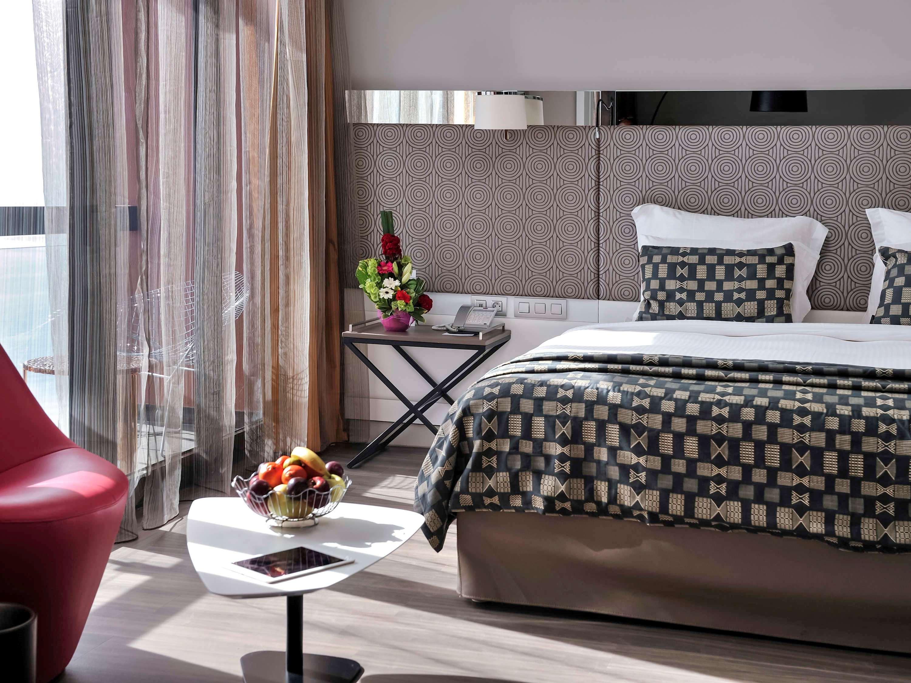 Junior Suite Sea View King Bed