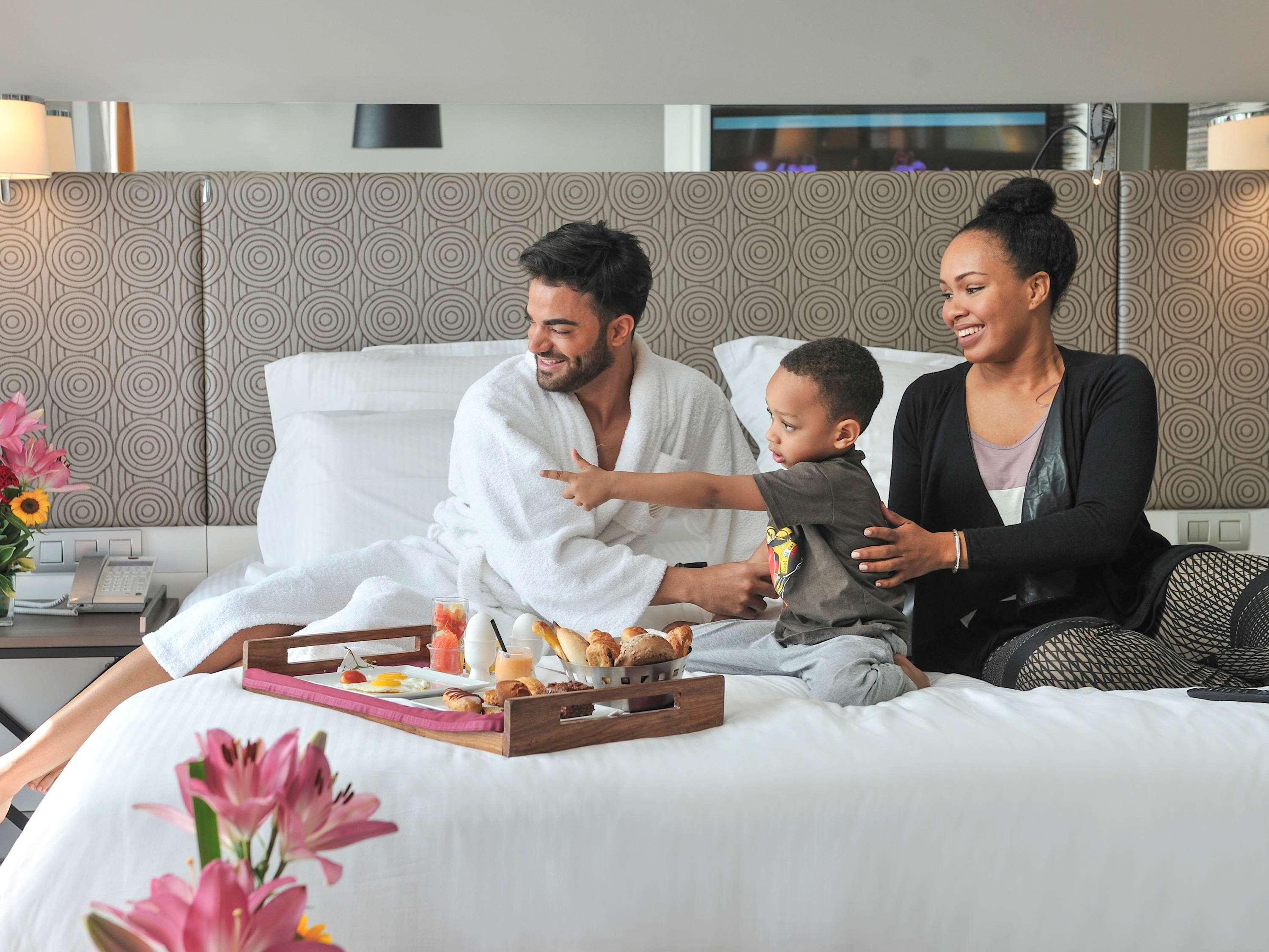 Junior Suite Sea View King Bed