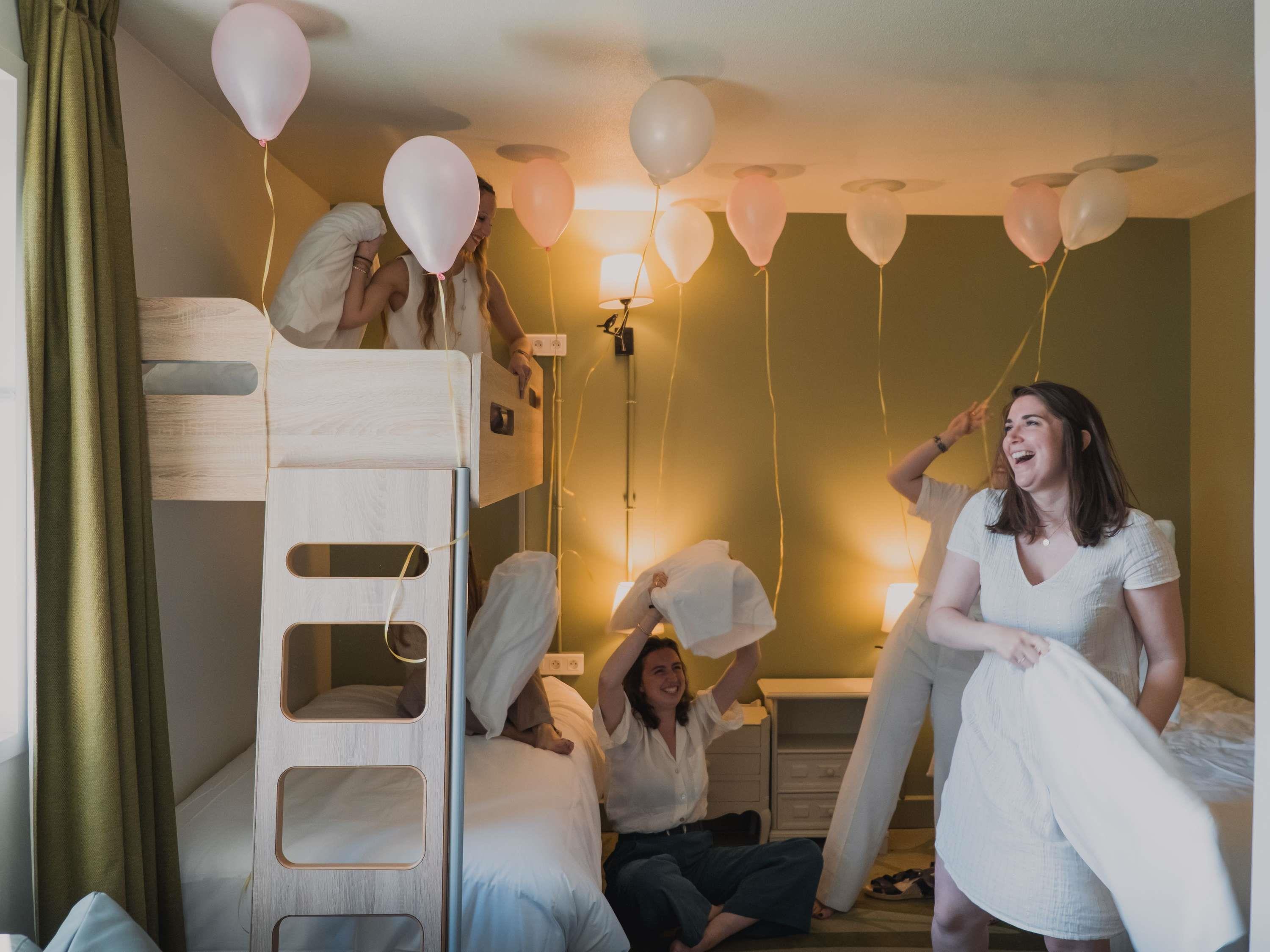 Bed in Dormitory Park View