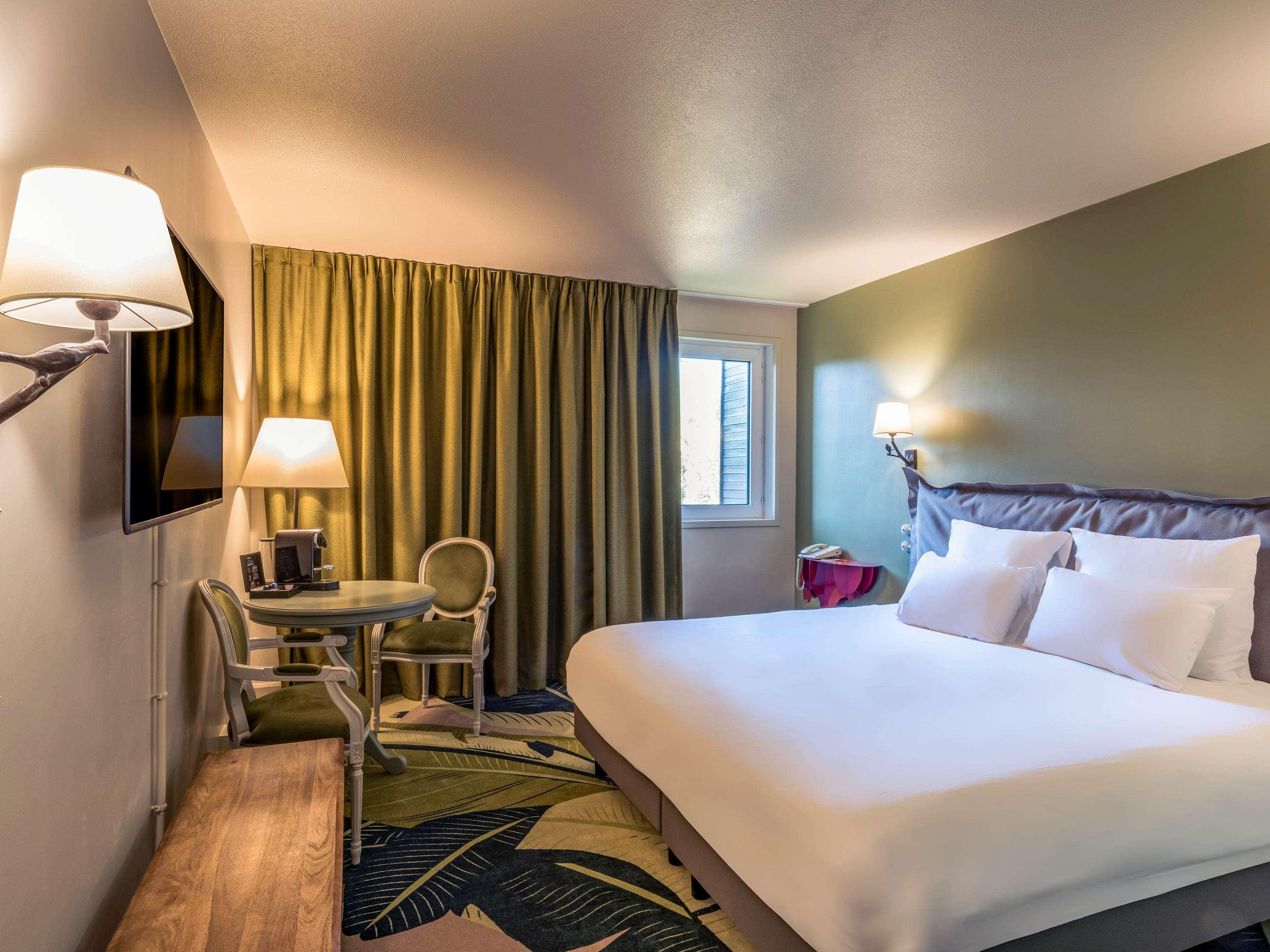 Double Classic Double Bed