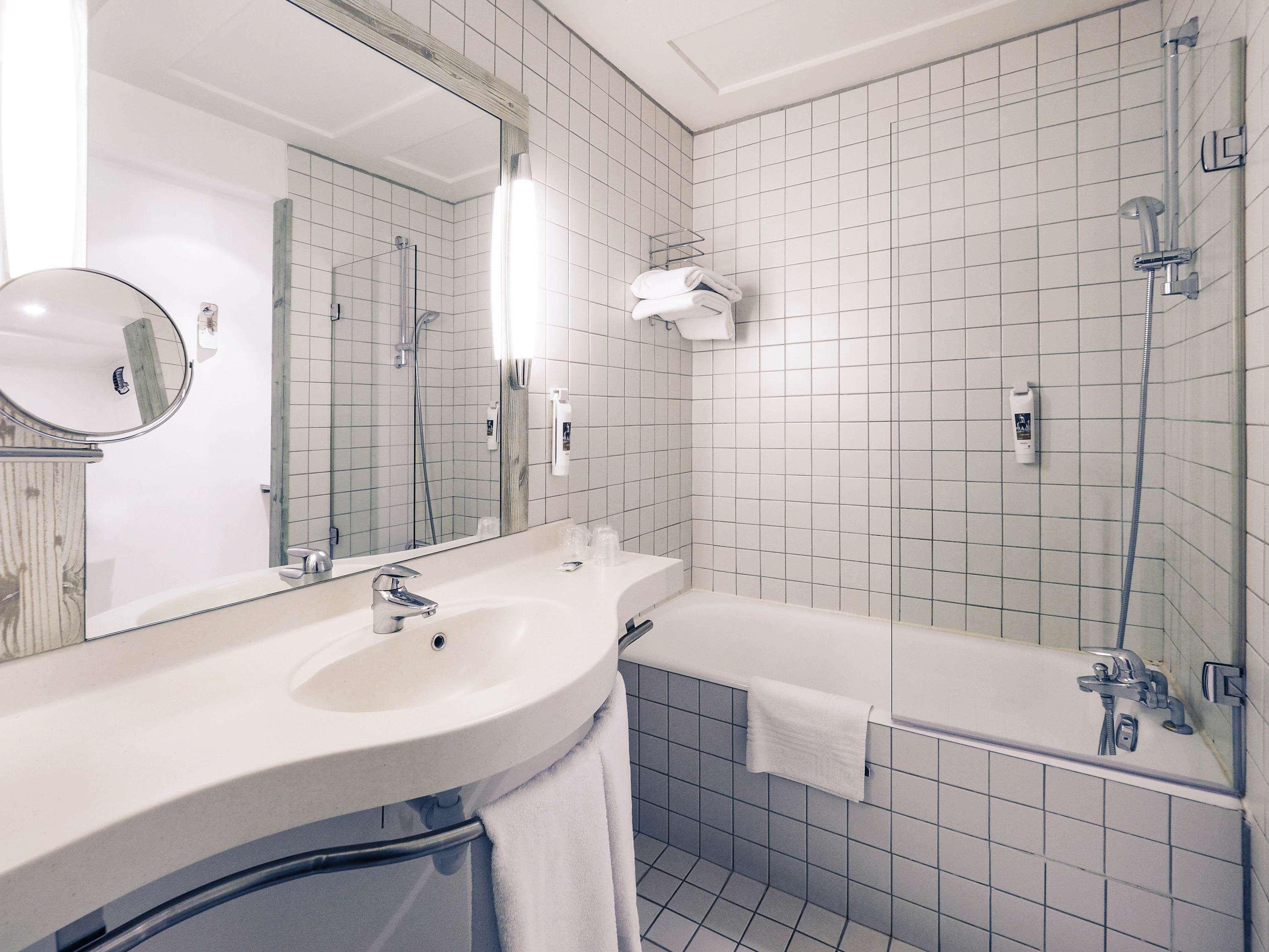 Double Classic Double Bed