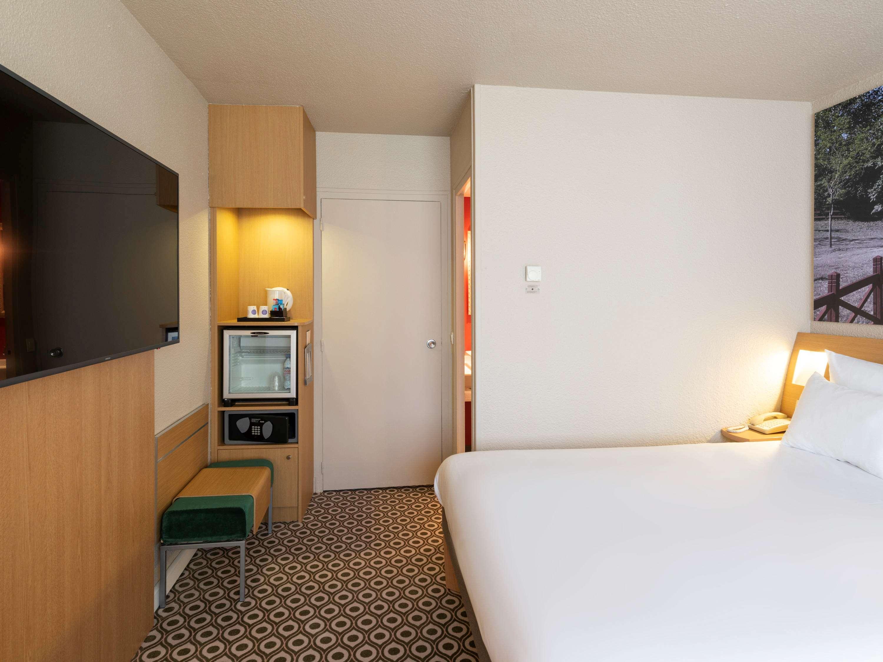 Double Superior with Double Bed