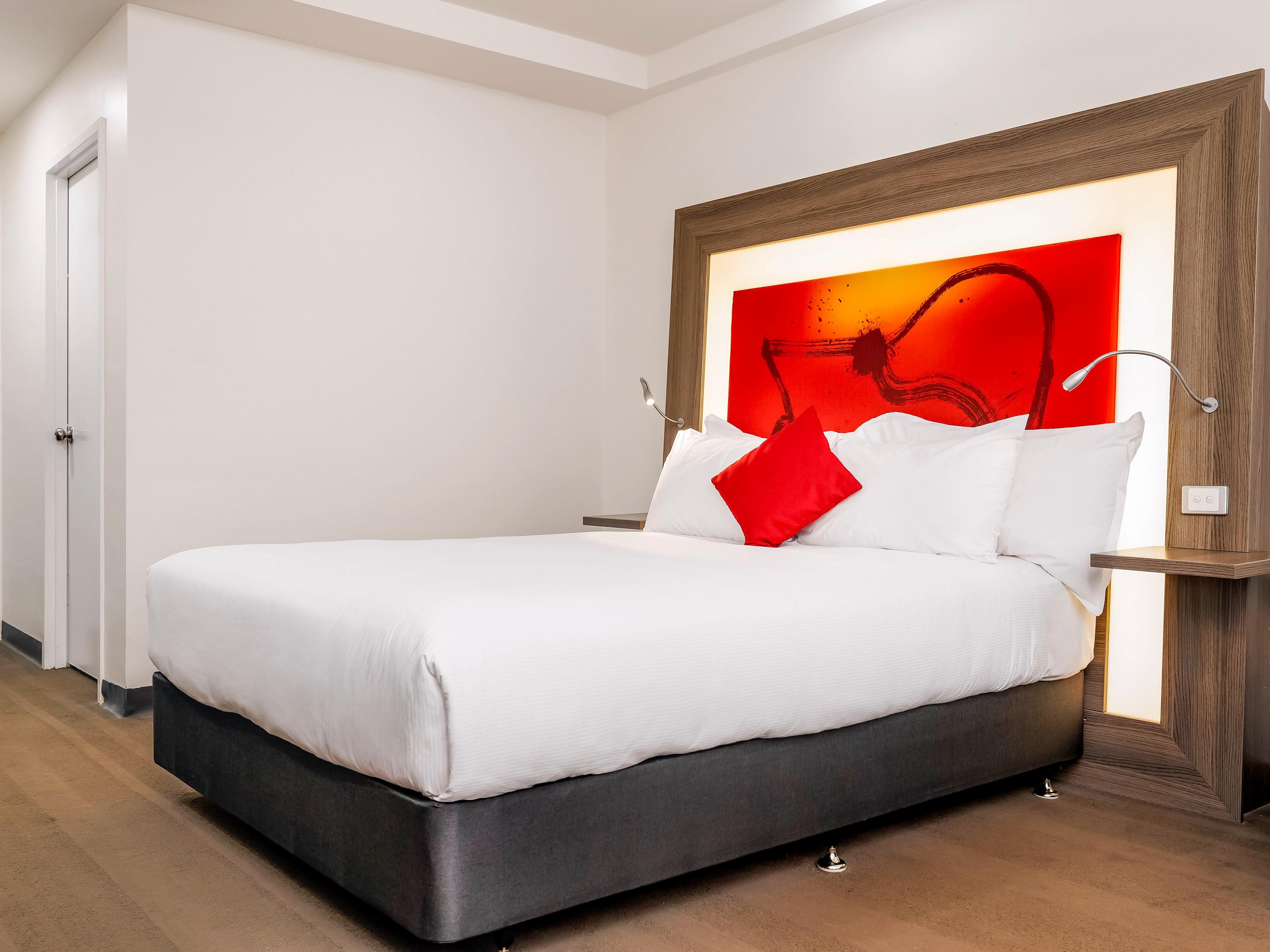 Junior Suite Accessible King Size Bed