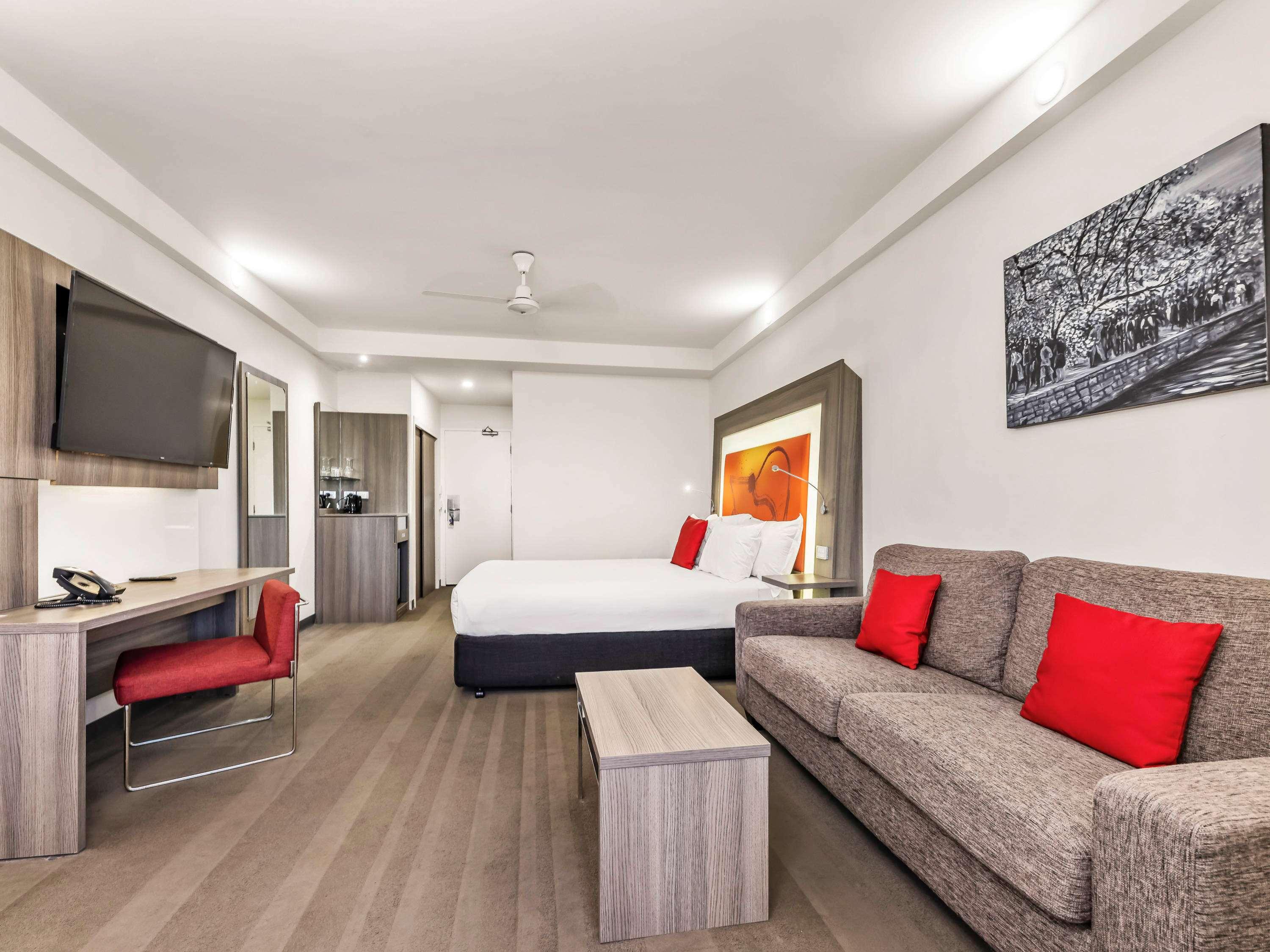 Double Superior Queen Bed