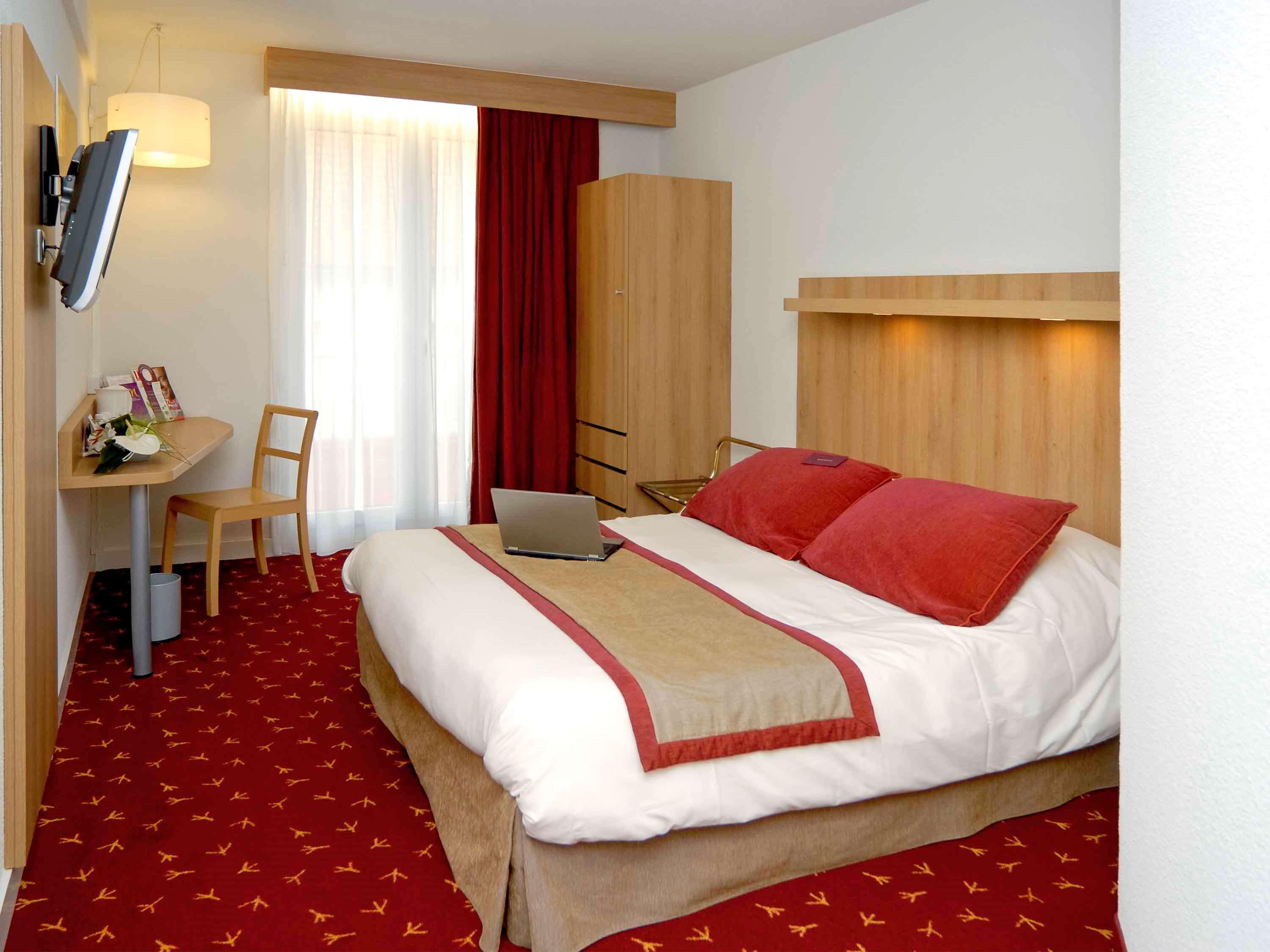 Double Classic Double Bed