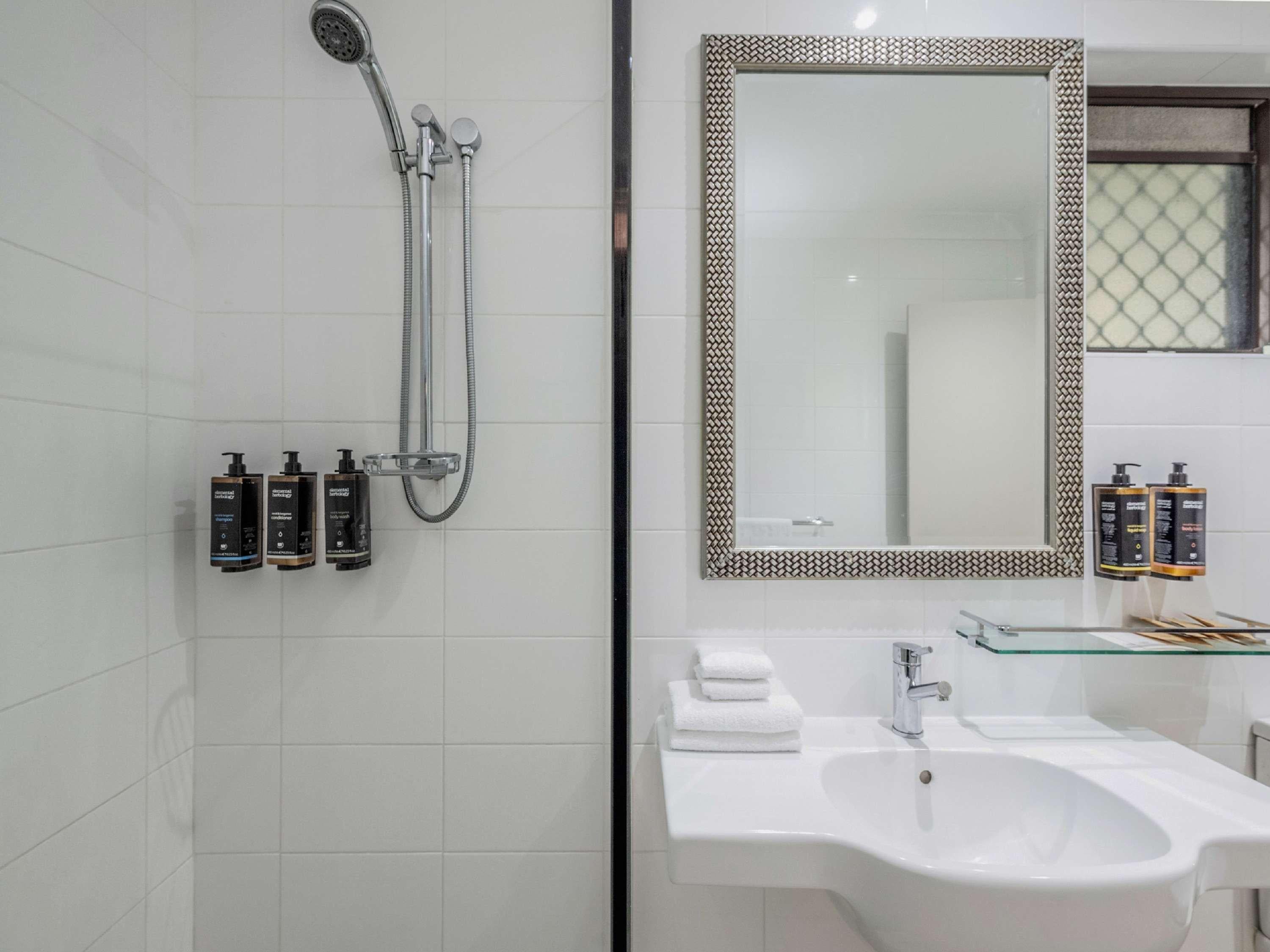 Double Deluxe King Bed