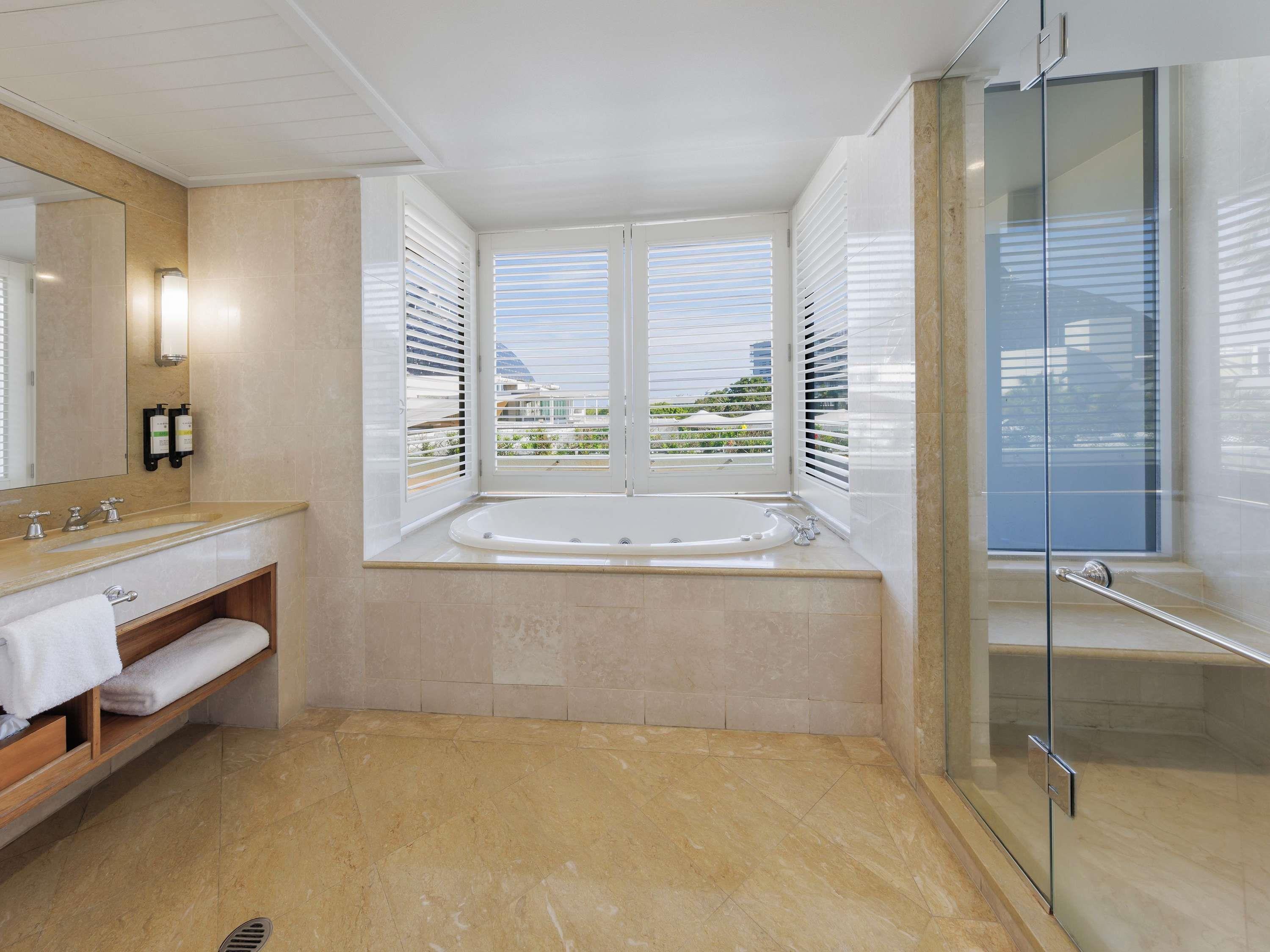 Junior Suite Accessible