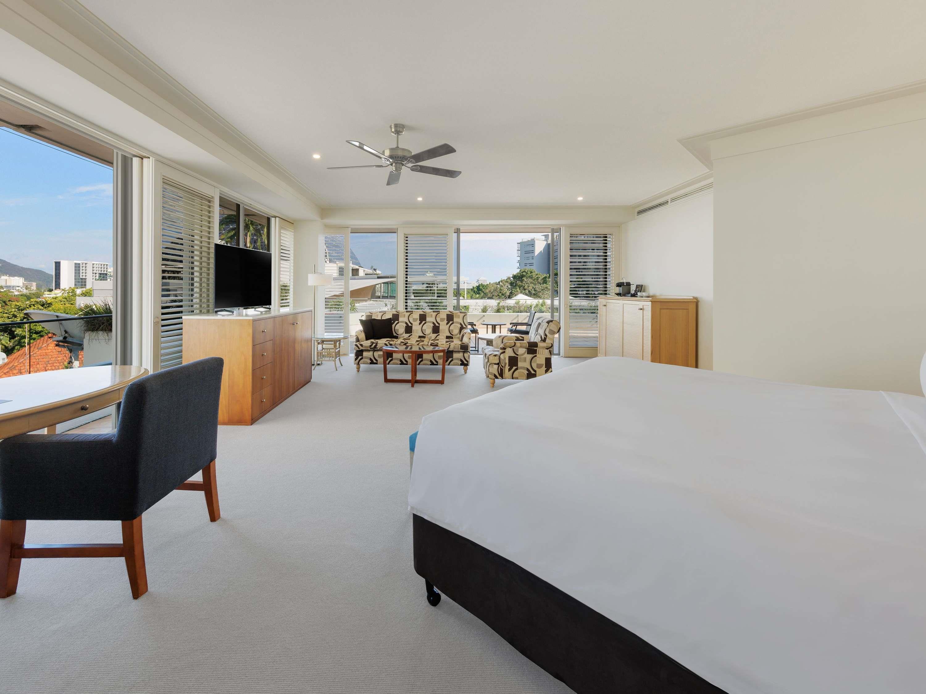 Junior Suite Accessible