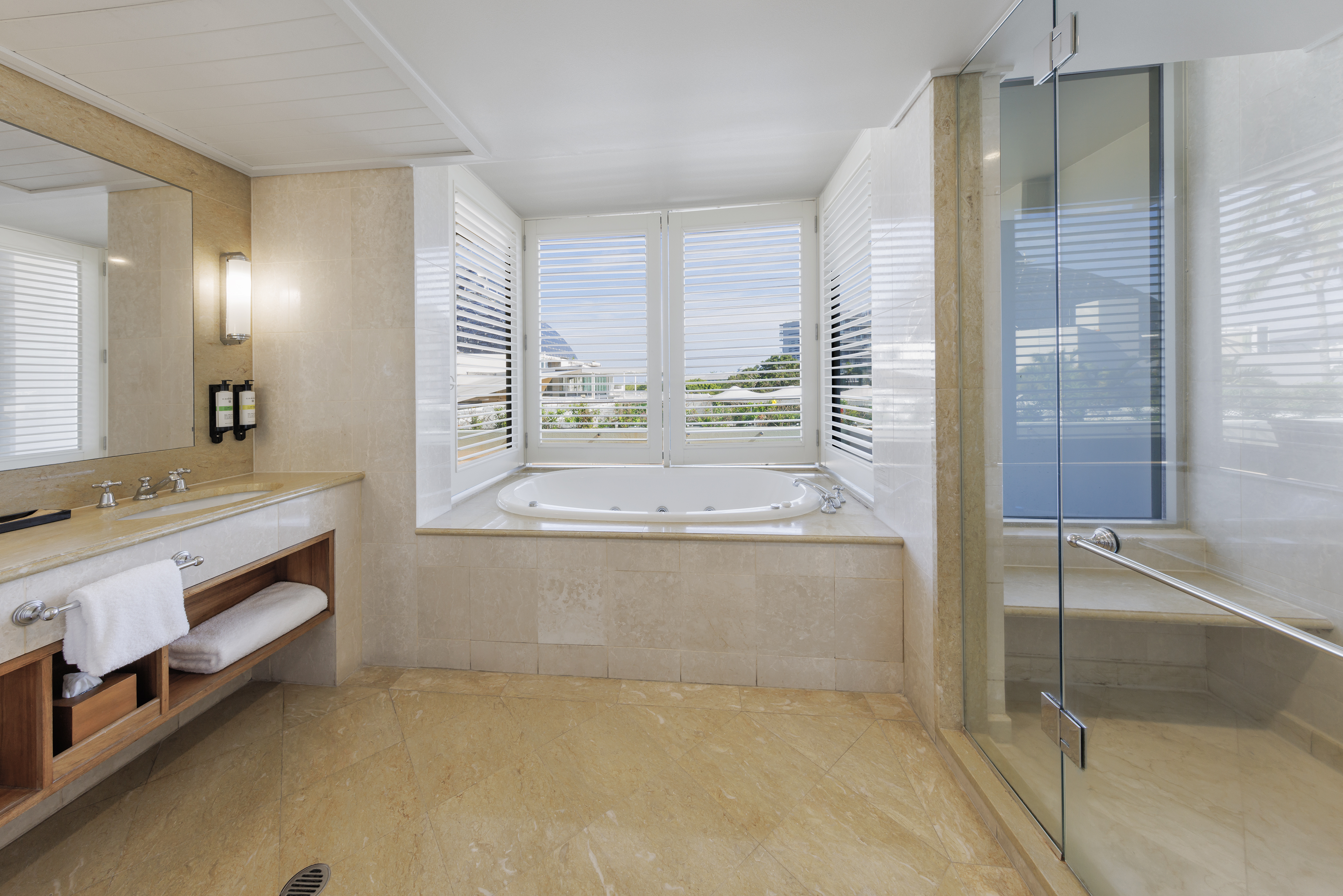 Junior Suite Accessible