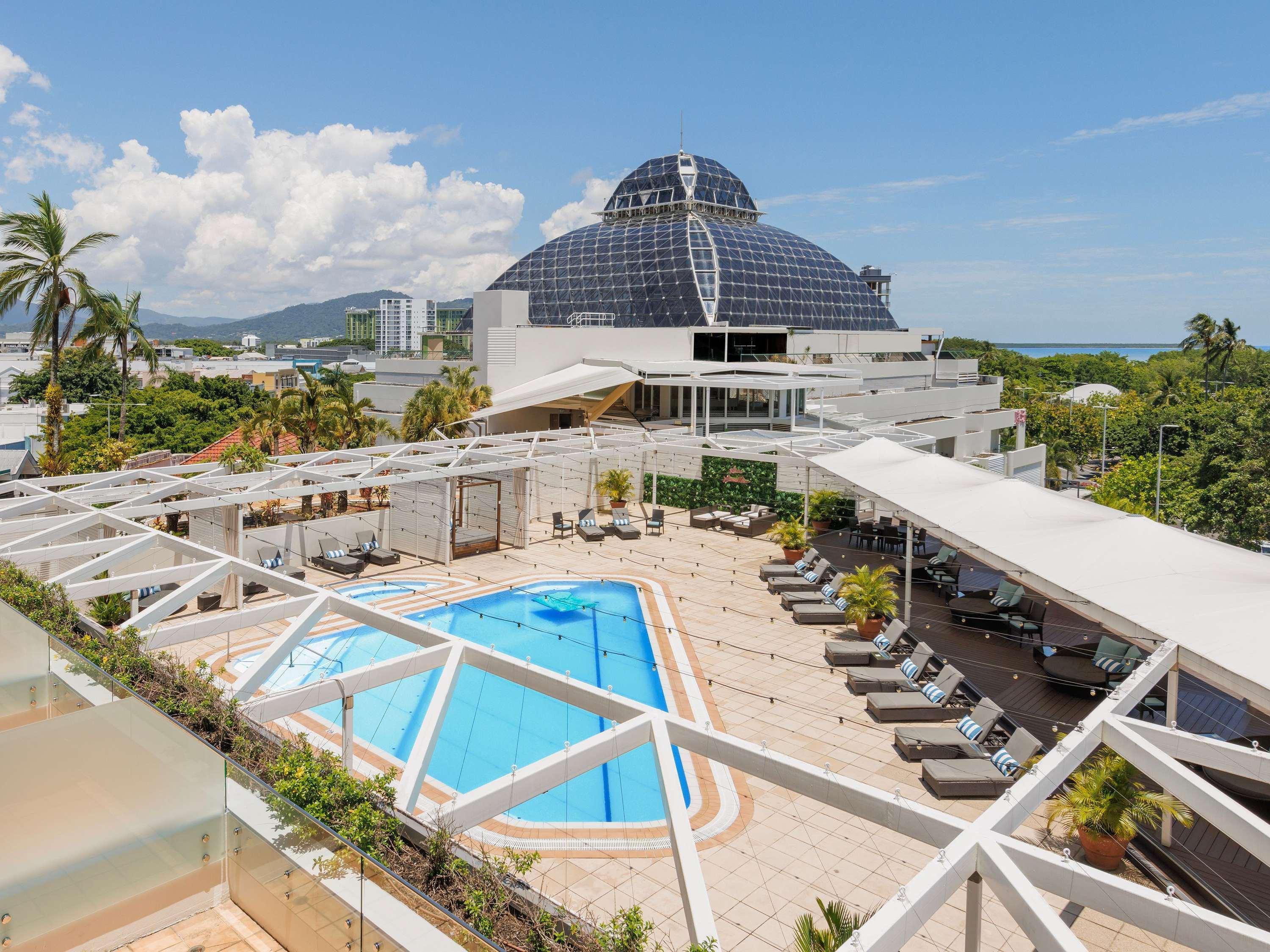 Double Deluxe Pool View