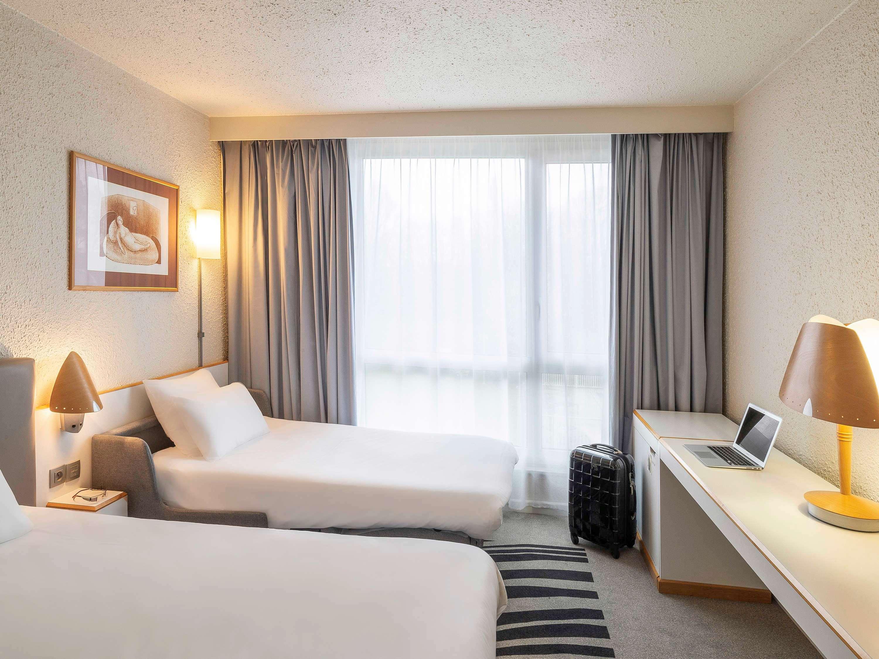 Double Classic Double Bed