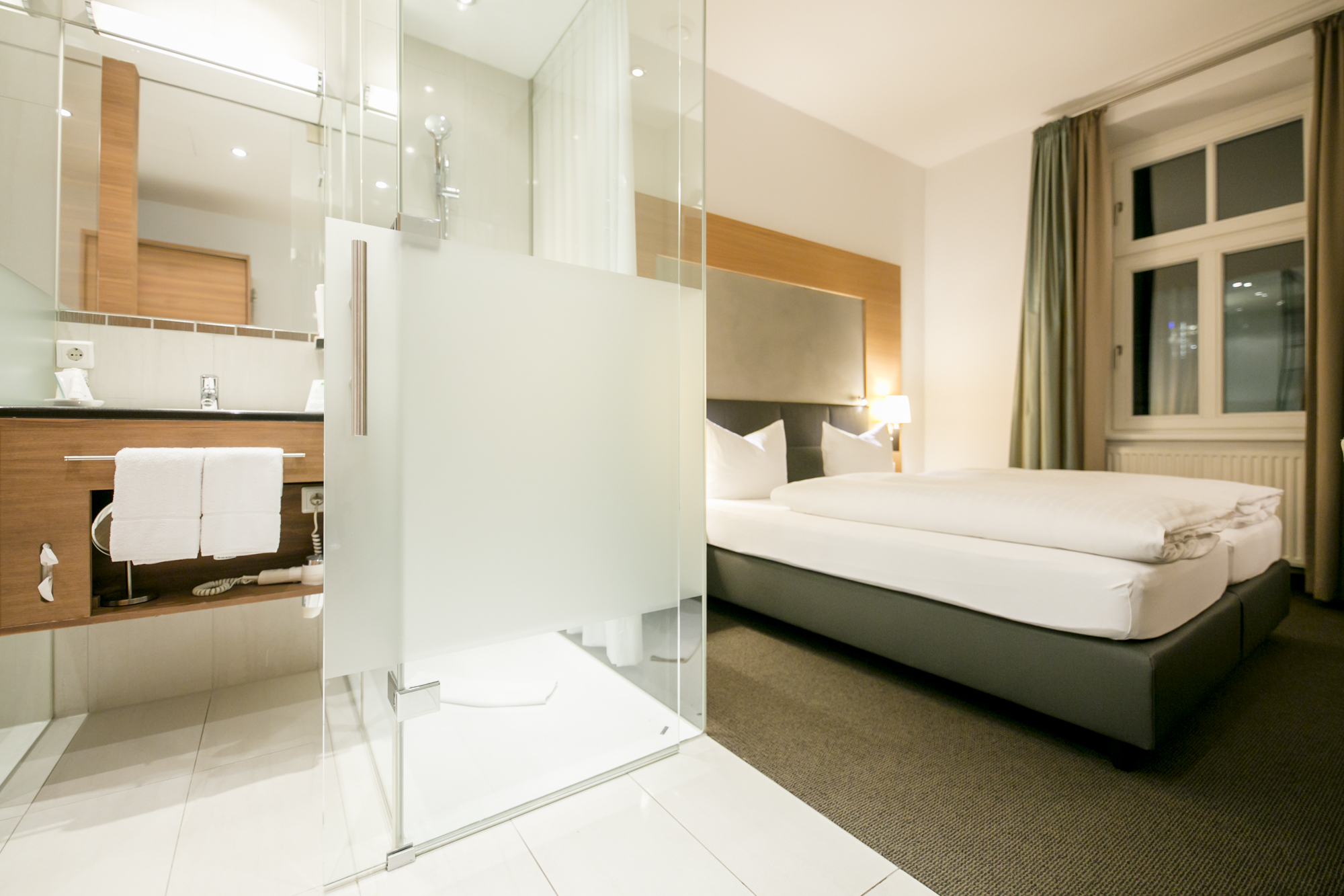 Double Single Economy