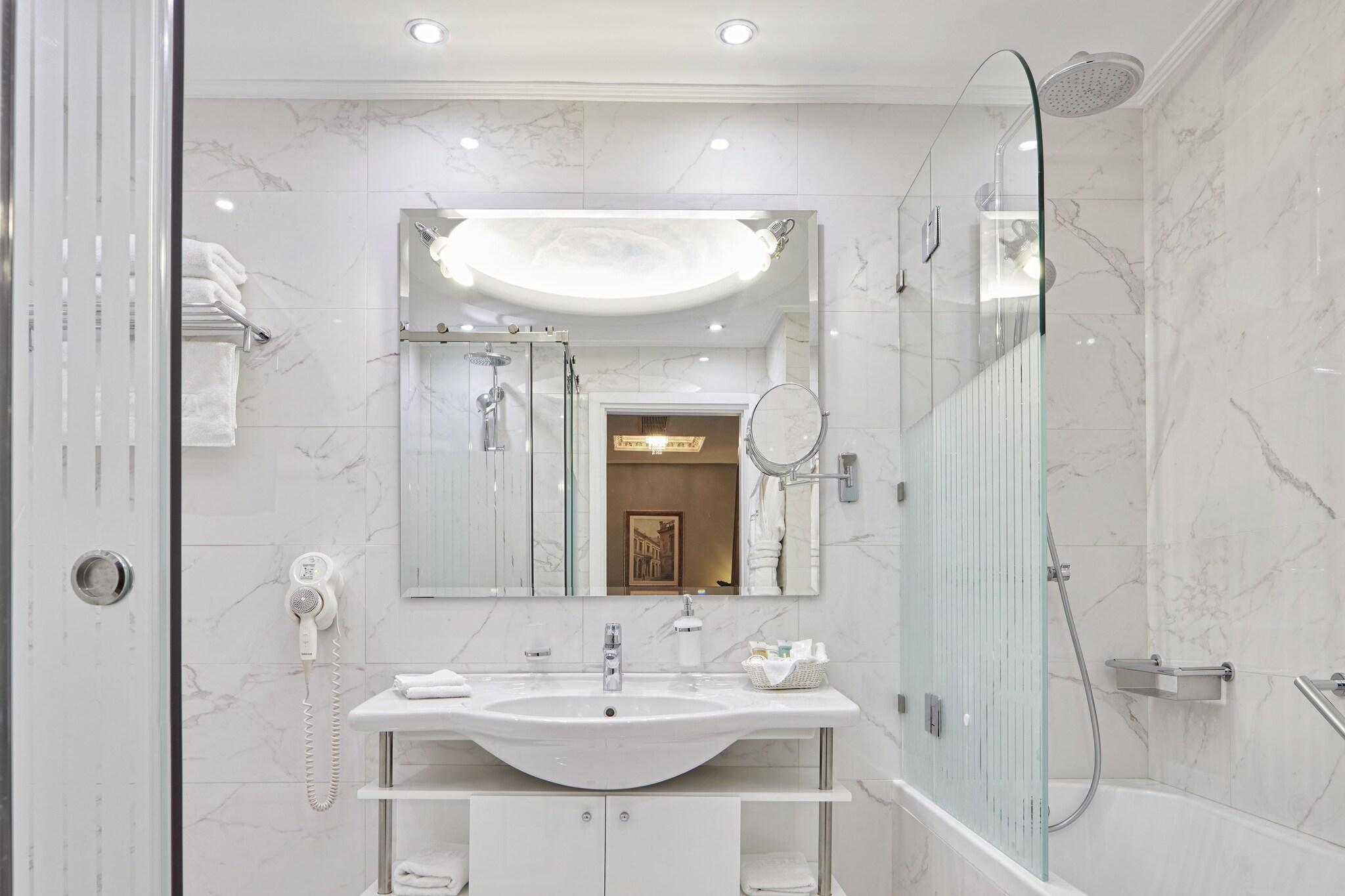 Suite Executive City View