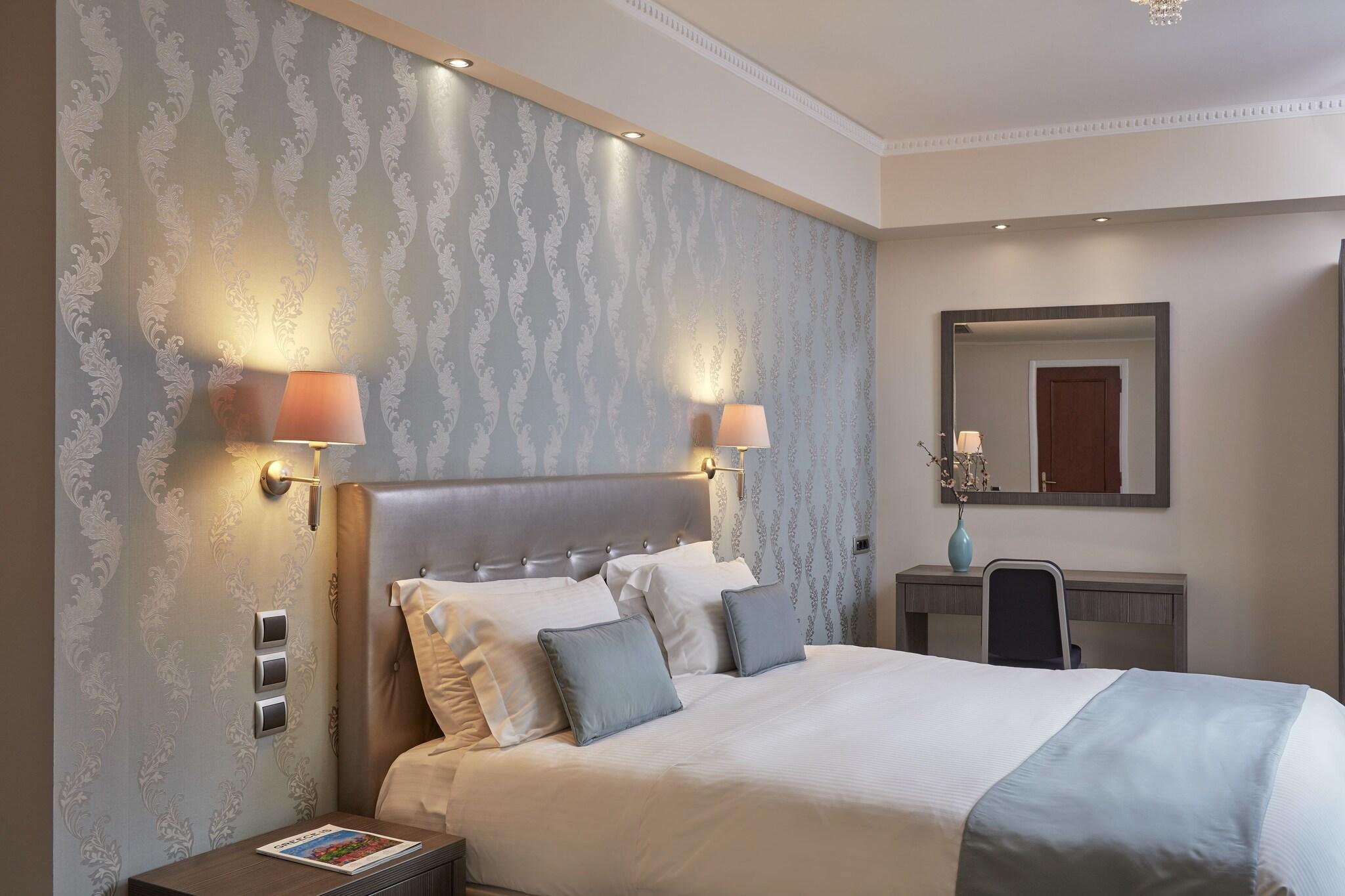 Suite King Size Bed