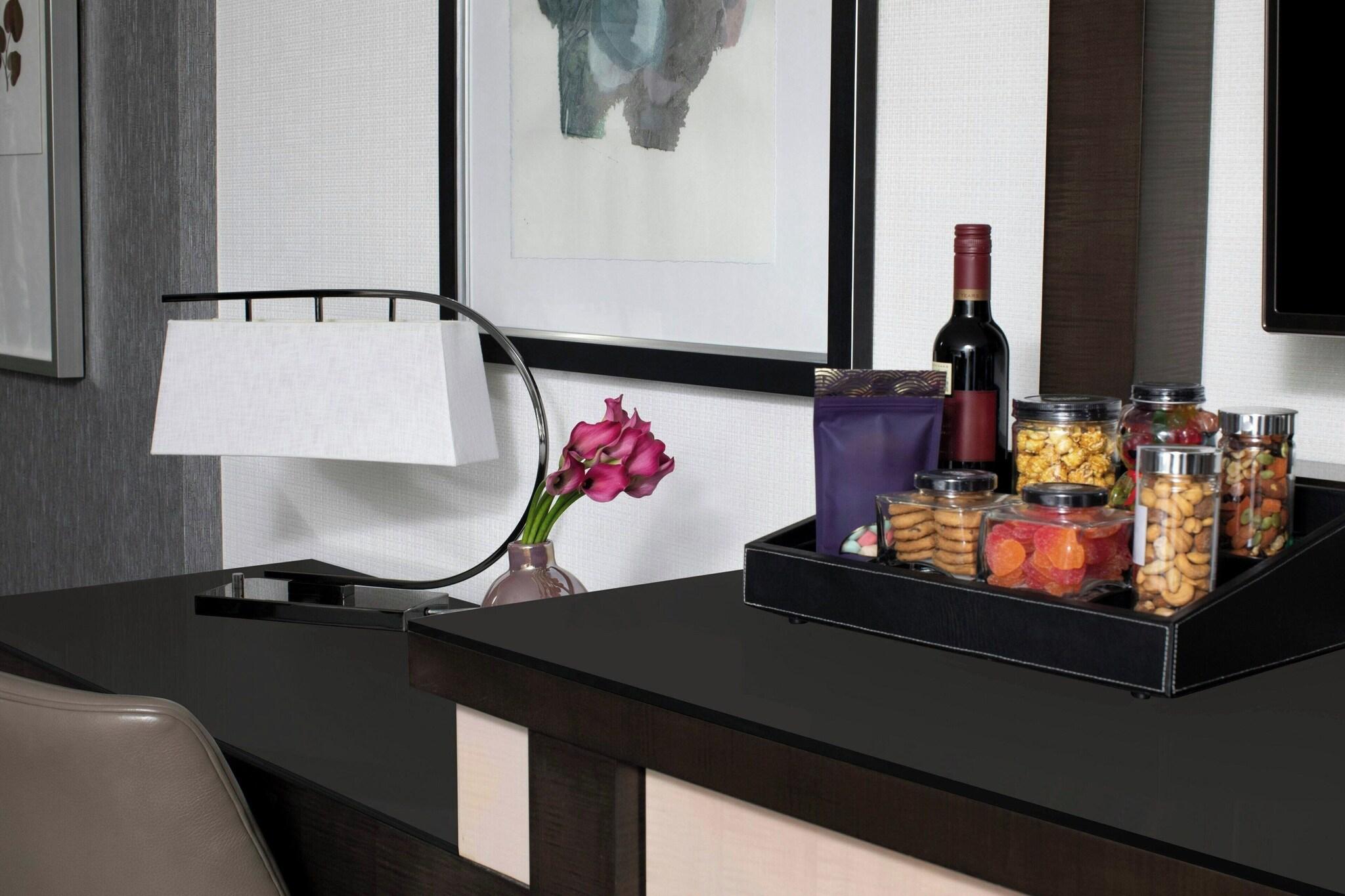 Quadruple Deluxe Two Queen Beds