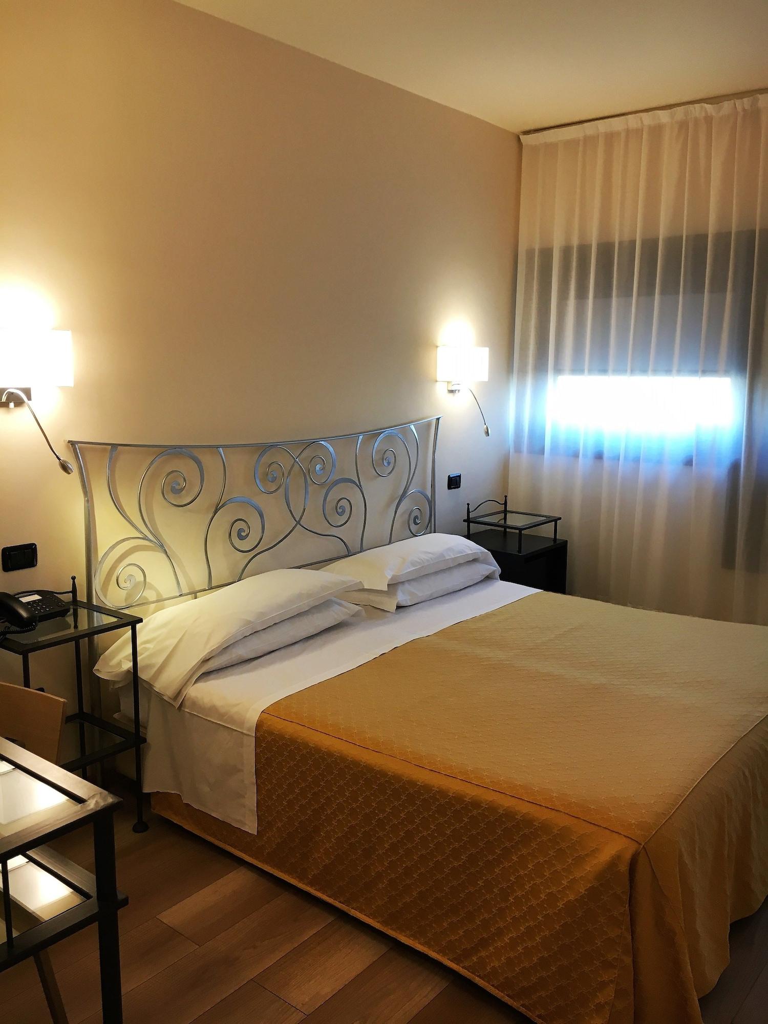 Double Queen Size Bed