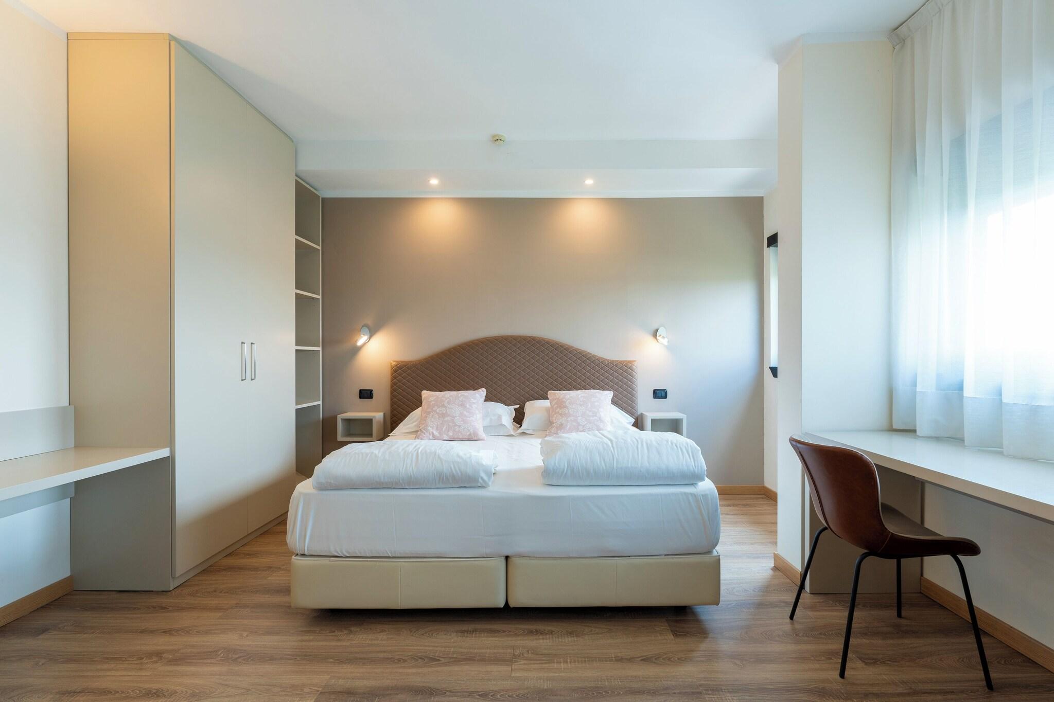 Double Superior King Bed