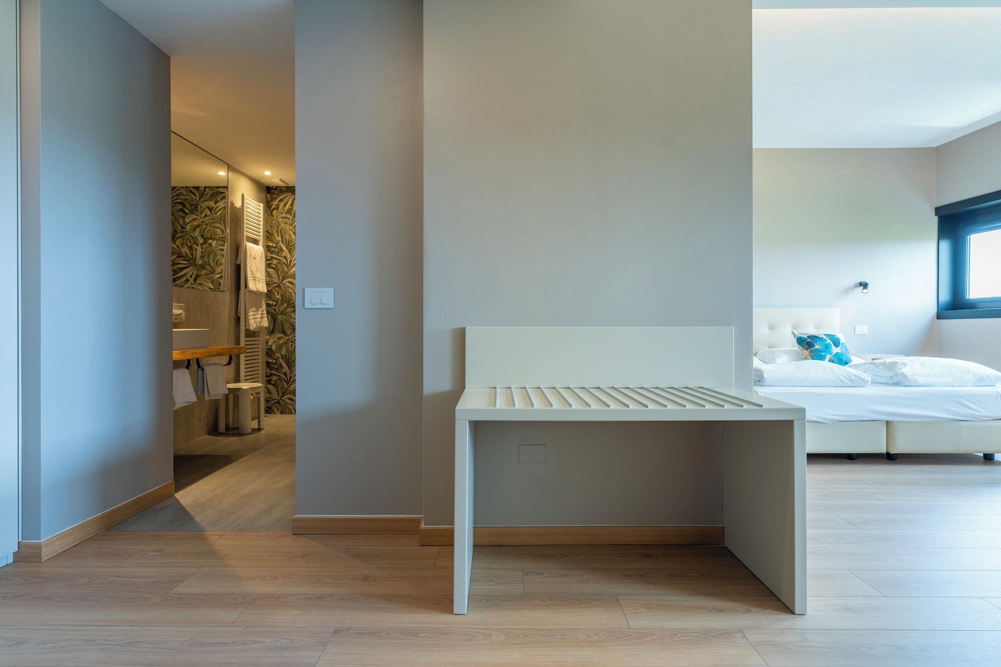 Suite Queen Size Bed