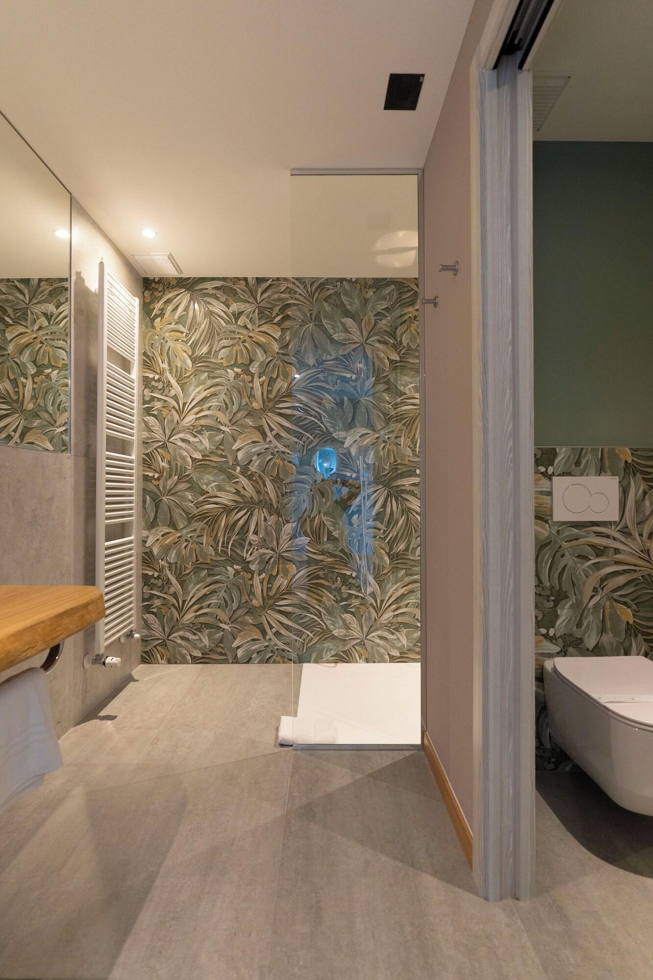 Suite Queen Size Bed