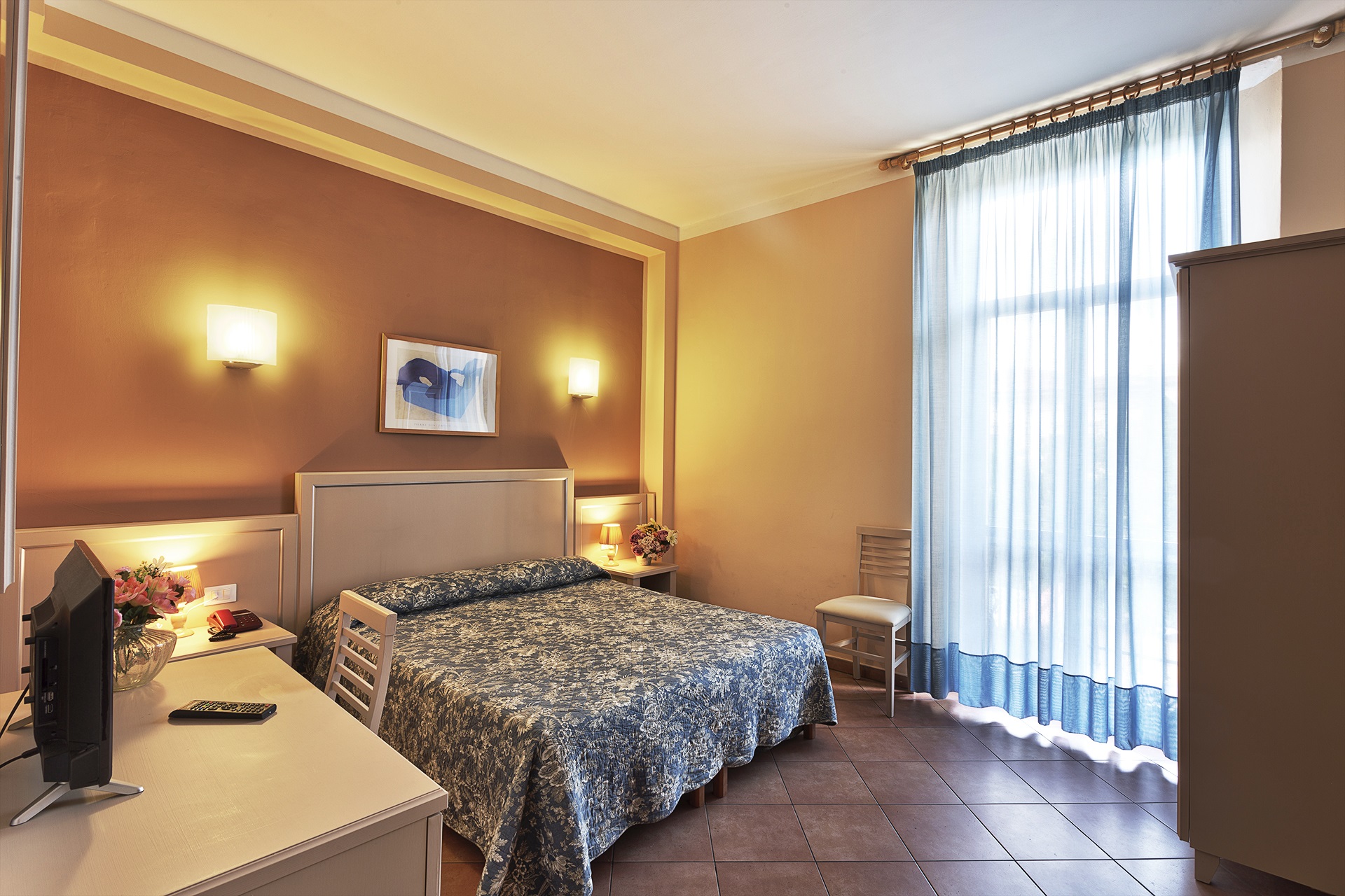 Double or Twin Standard