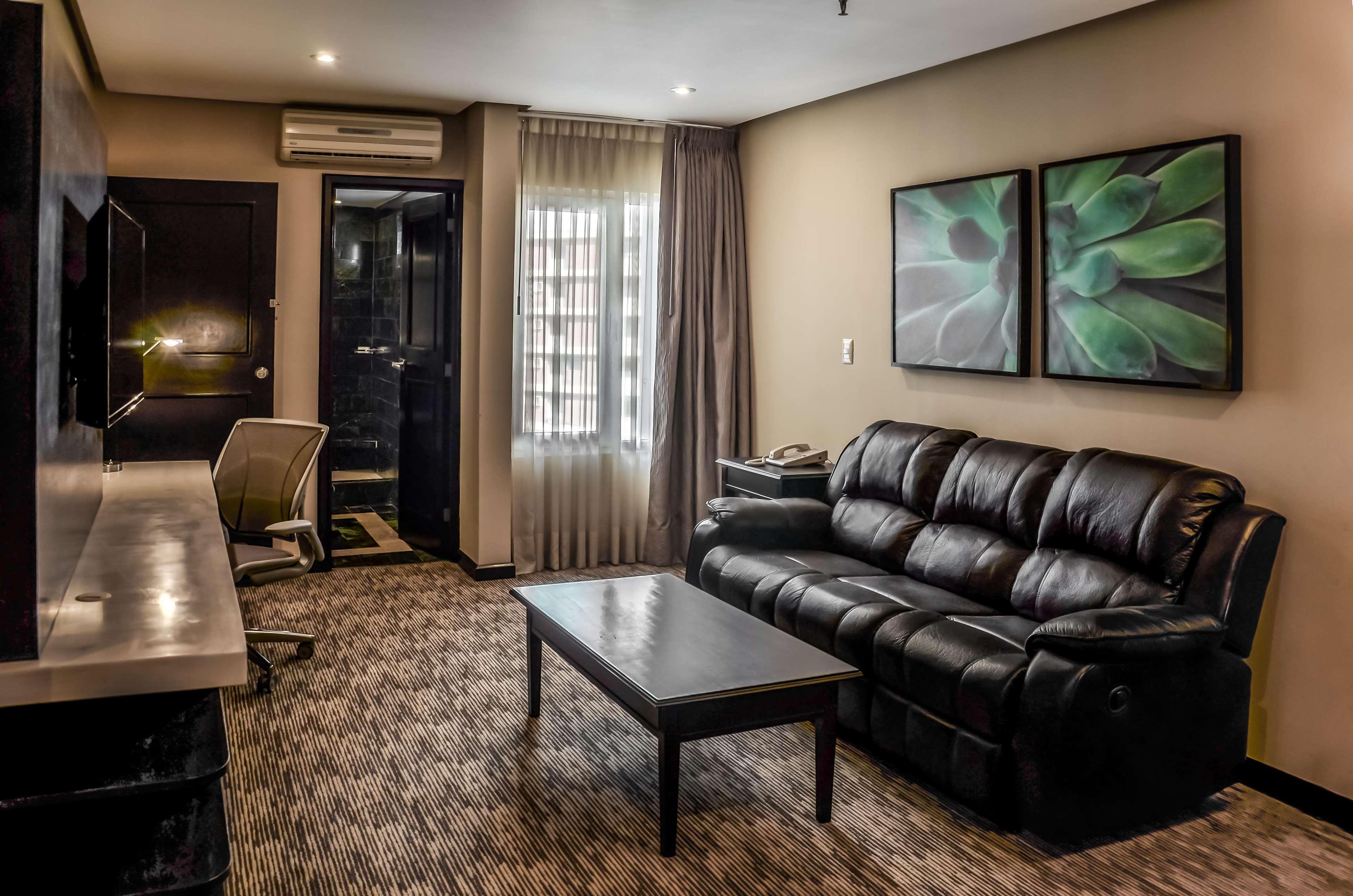 Junior Suite King Size Bed