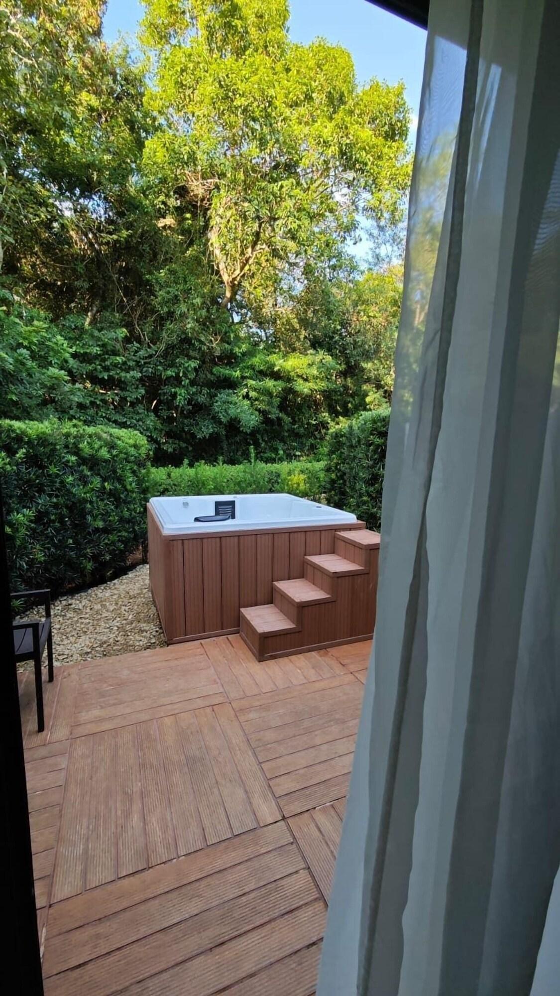 Quadruple Premier Queen Bed