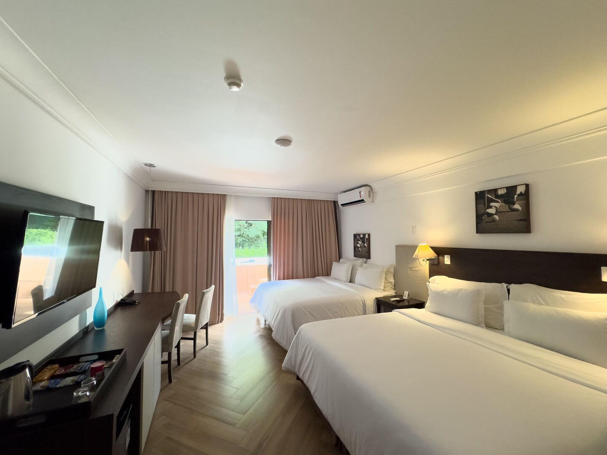 Quadruple Premier Queen Bed