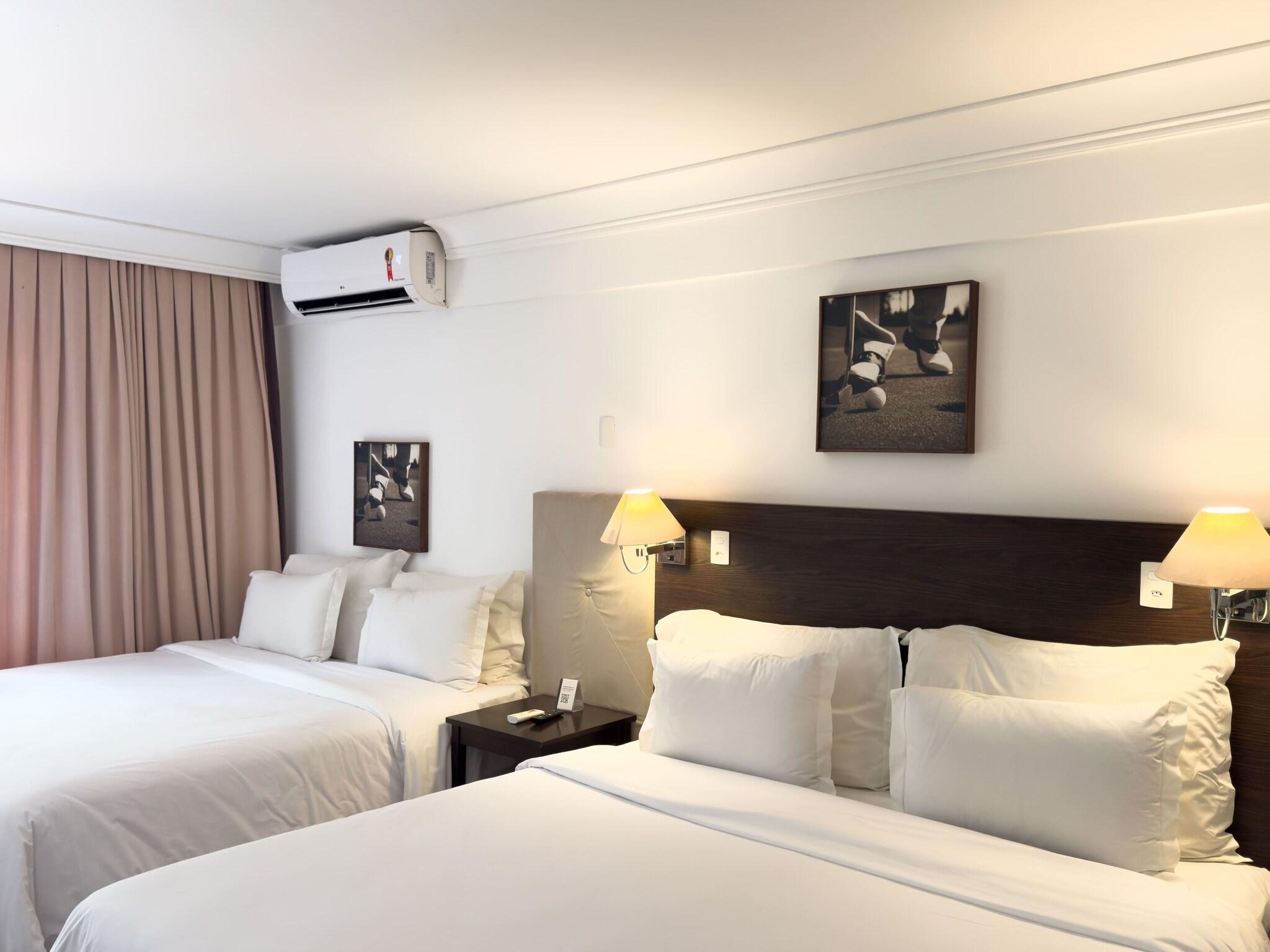 Quadruple Premier Queen Bed