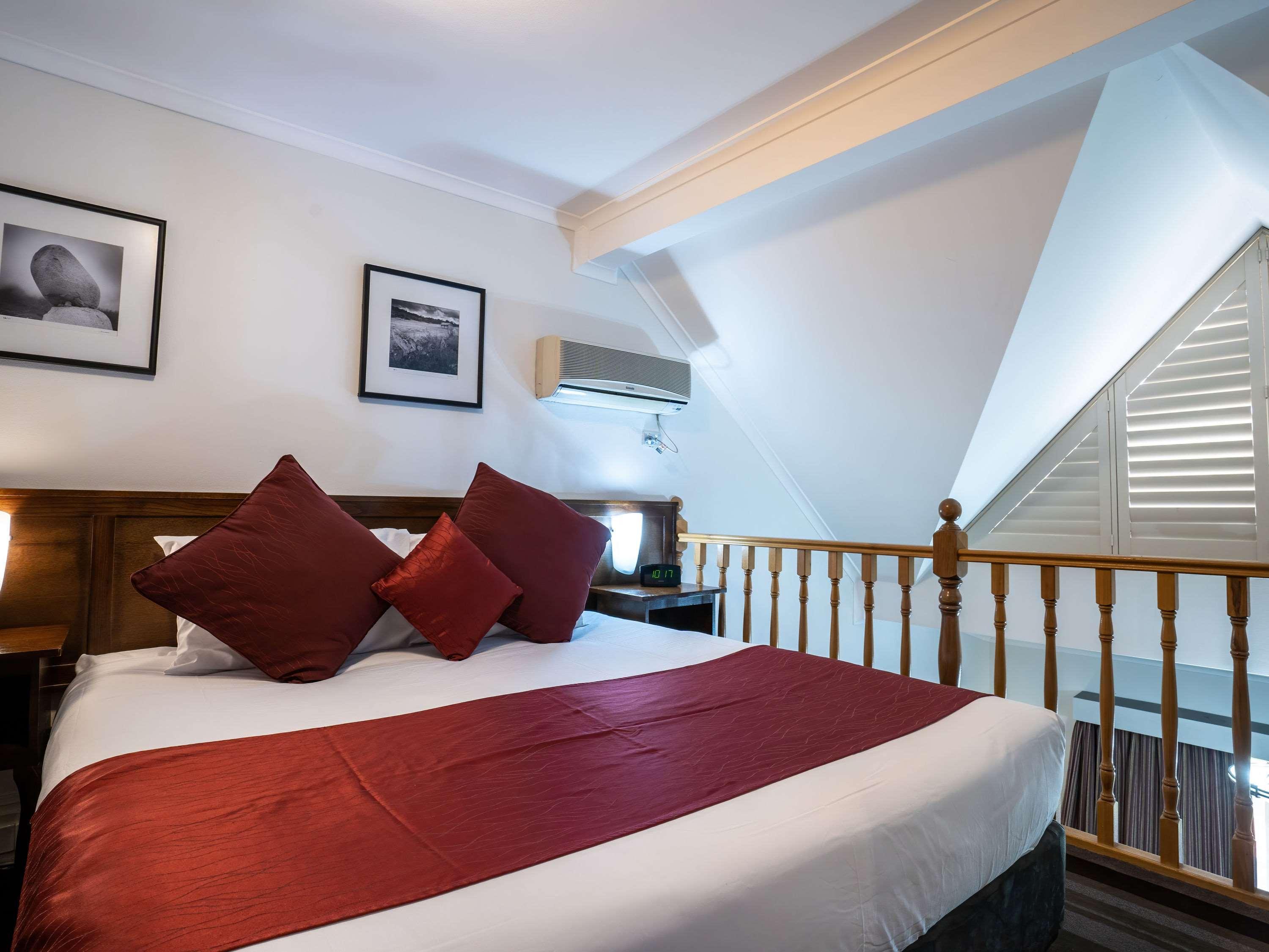 Double Deluxe King Bed