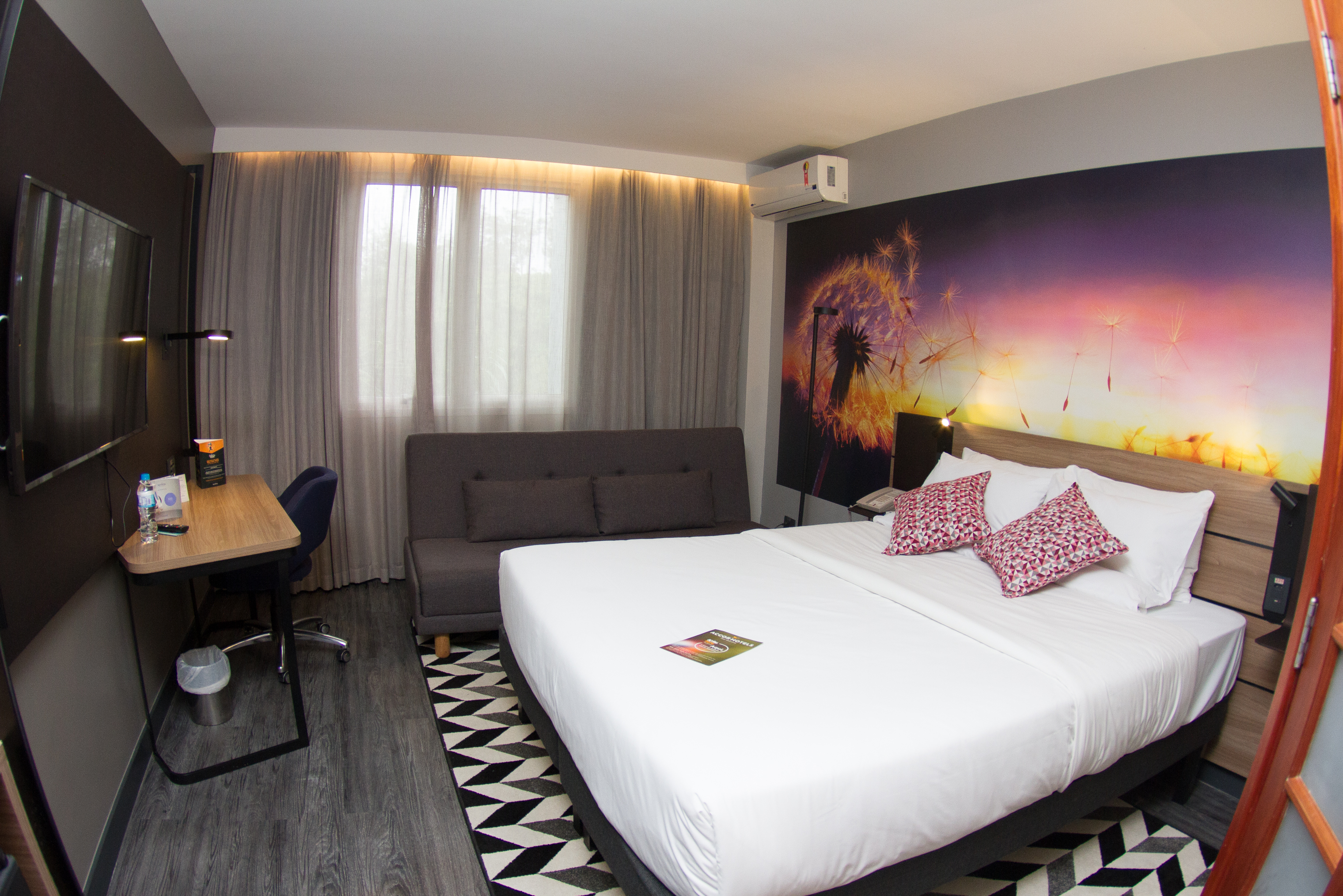 Double Superior Queen Bed