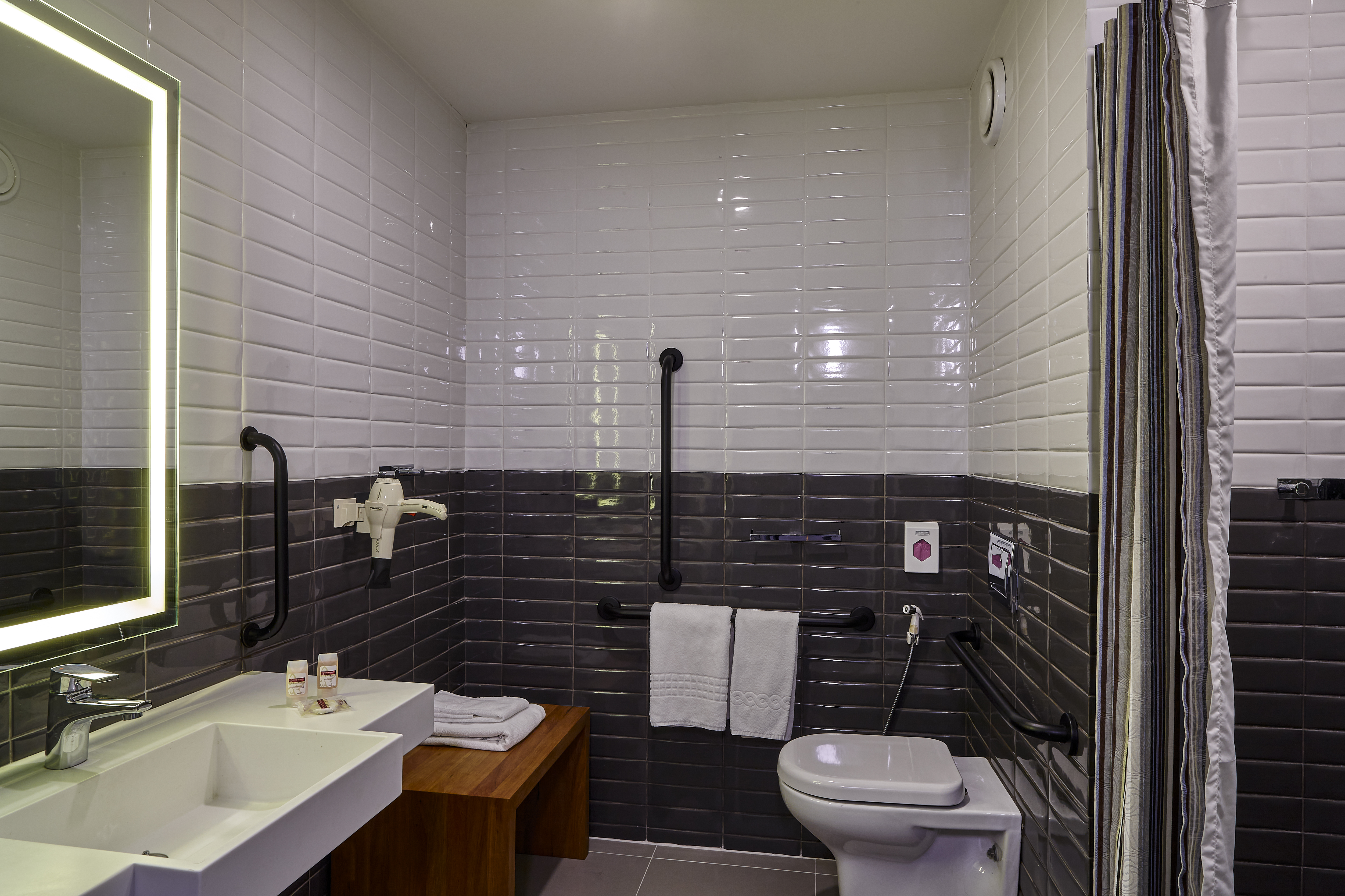 Apartment Superior Queen Bed