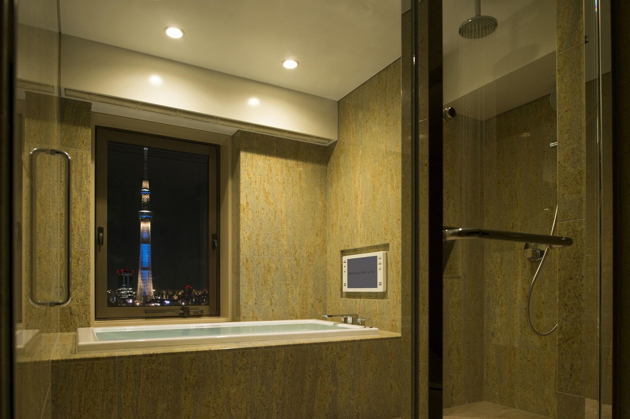 Suite Two Double Beds Non Smoking