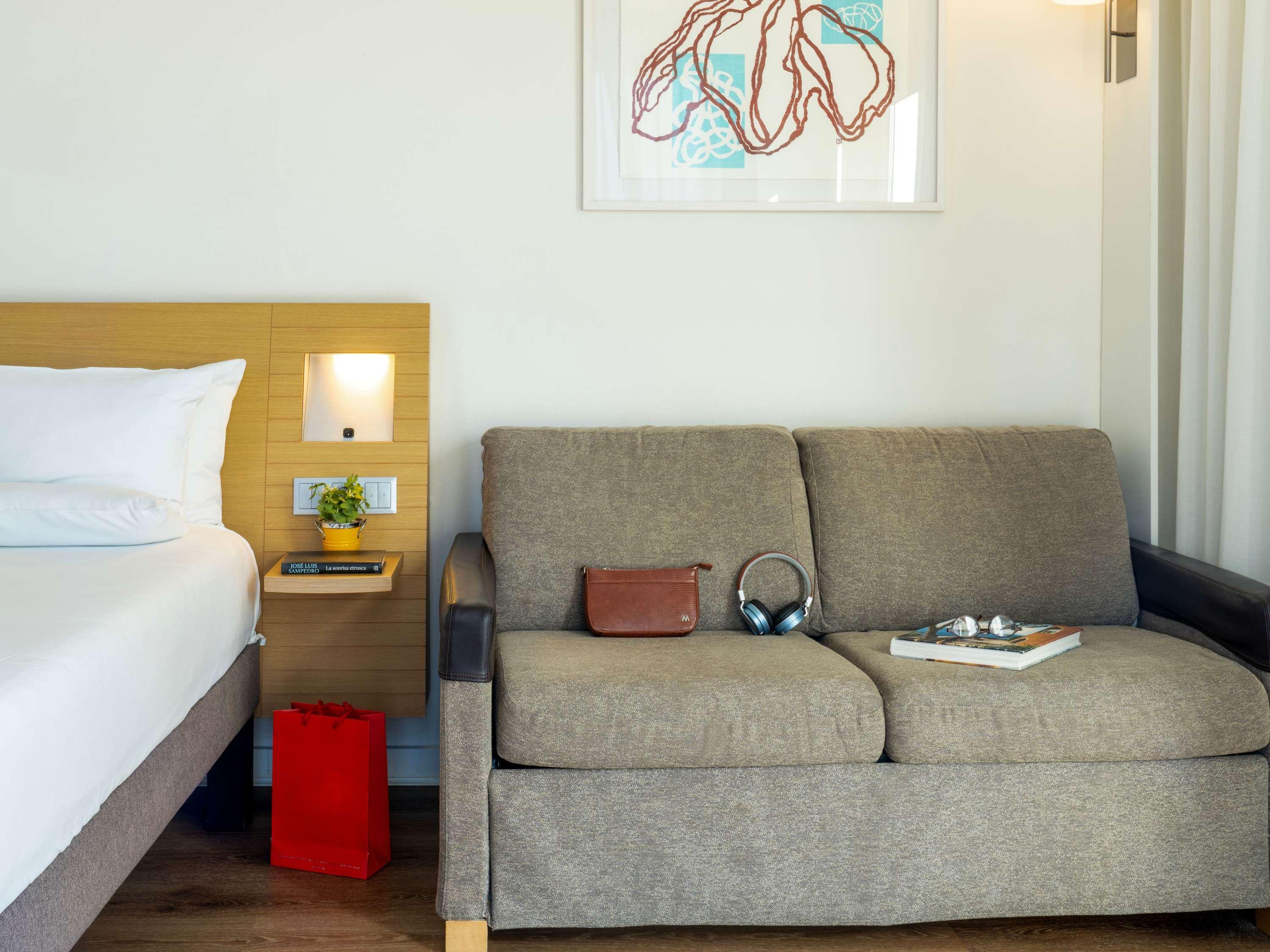 Double Queen Size Bed