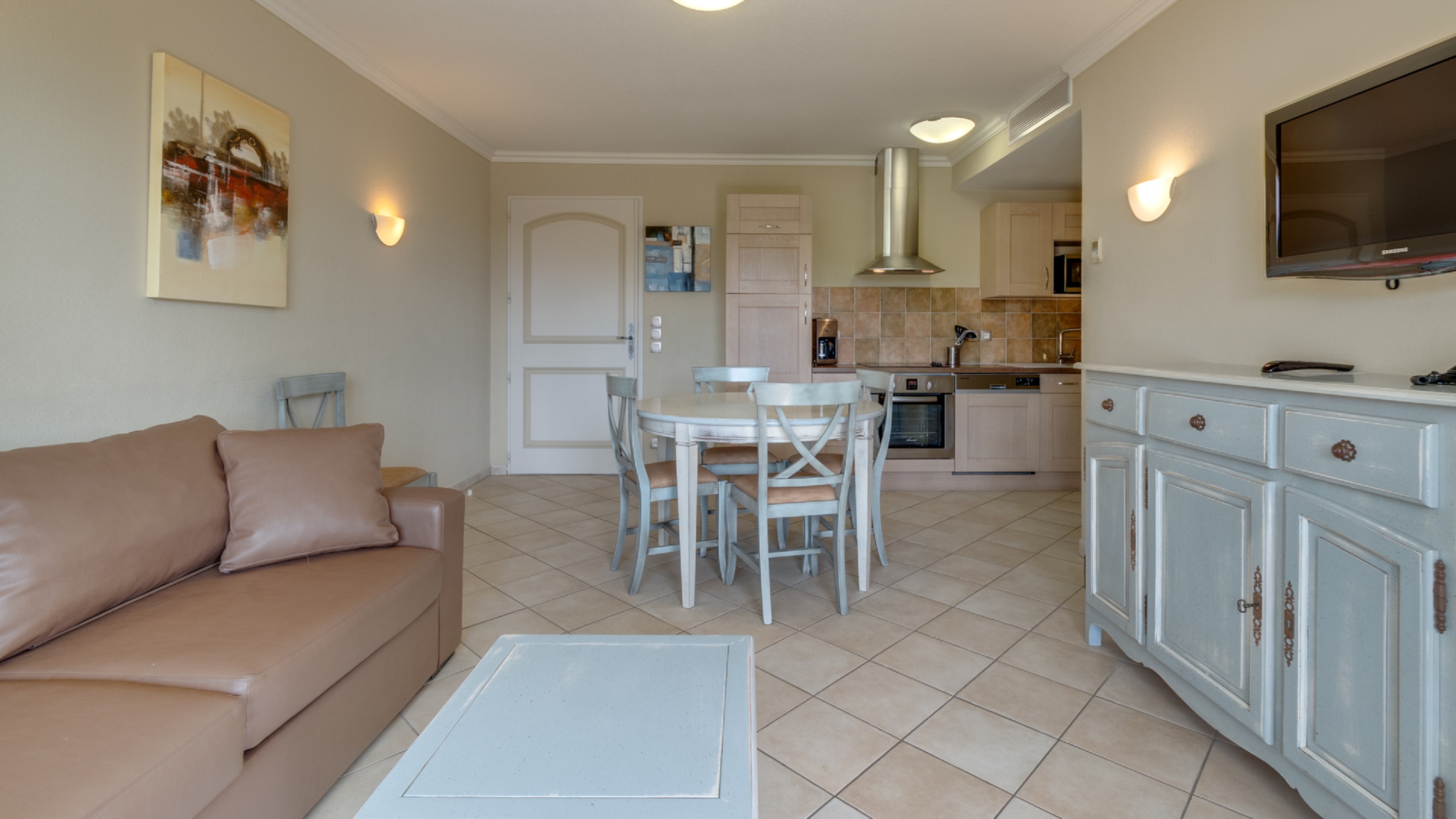 Apartment Capacity 6 Two Bedrooms