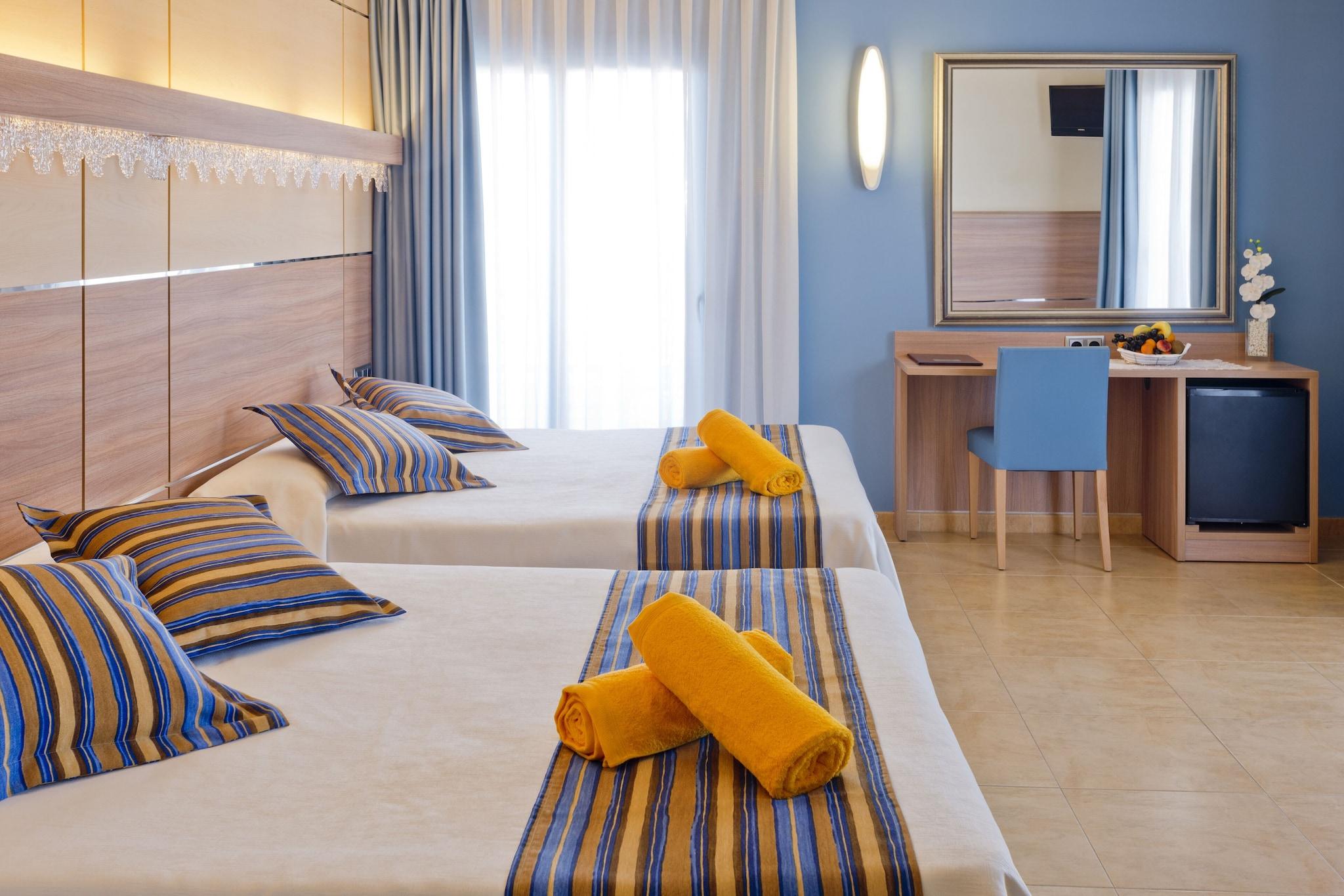 Quadruple Two Double Beds