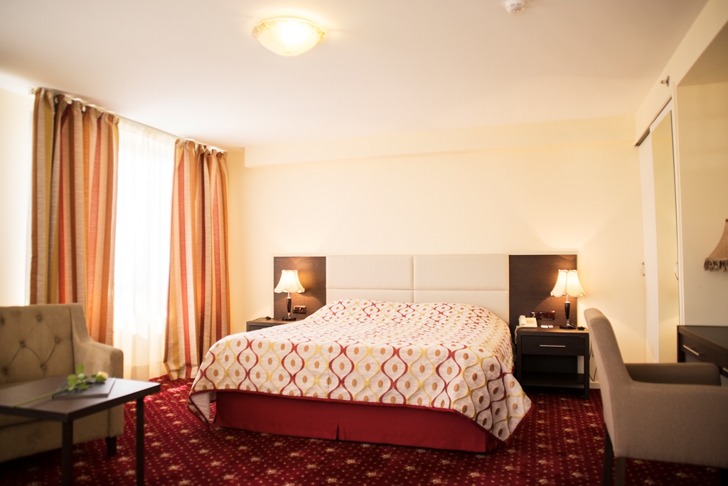 Double King Size Bed