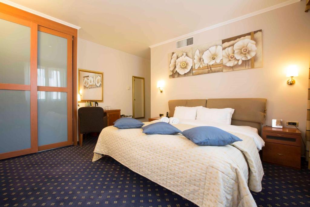 Double Single Superior