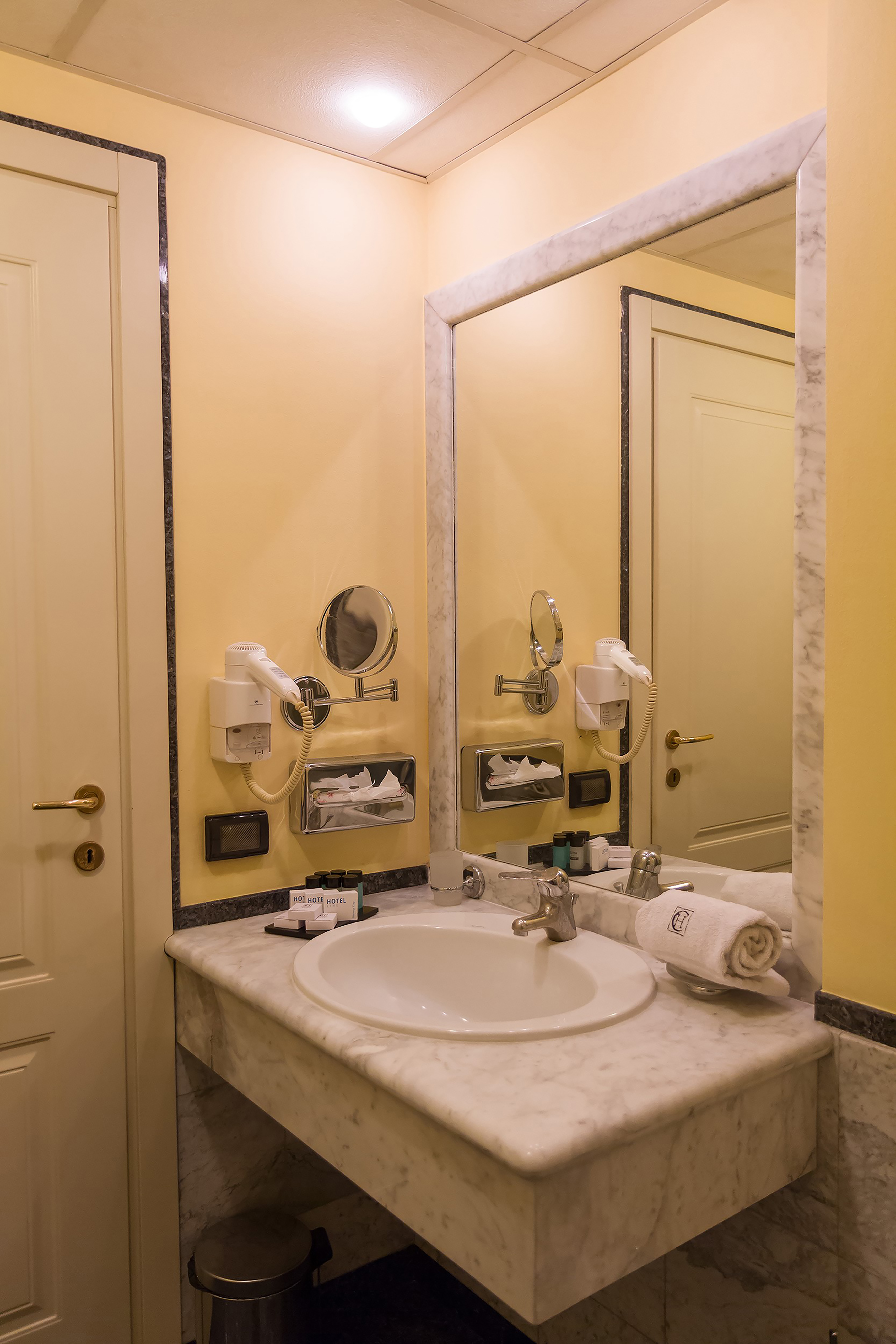 Double or Twin Standard