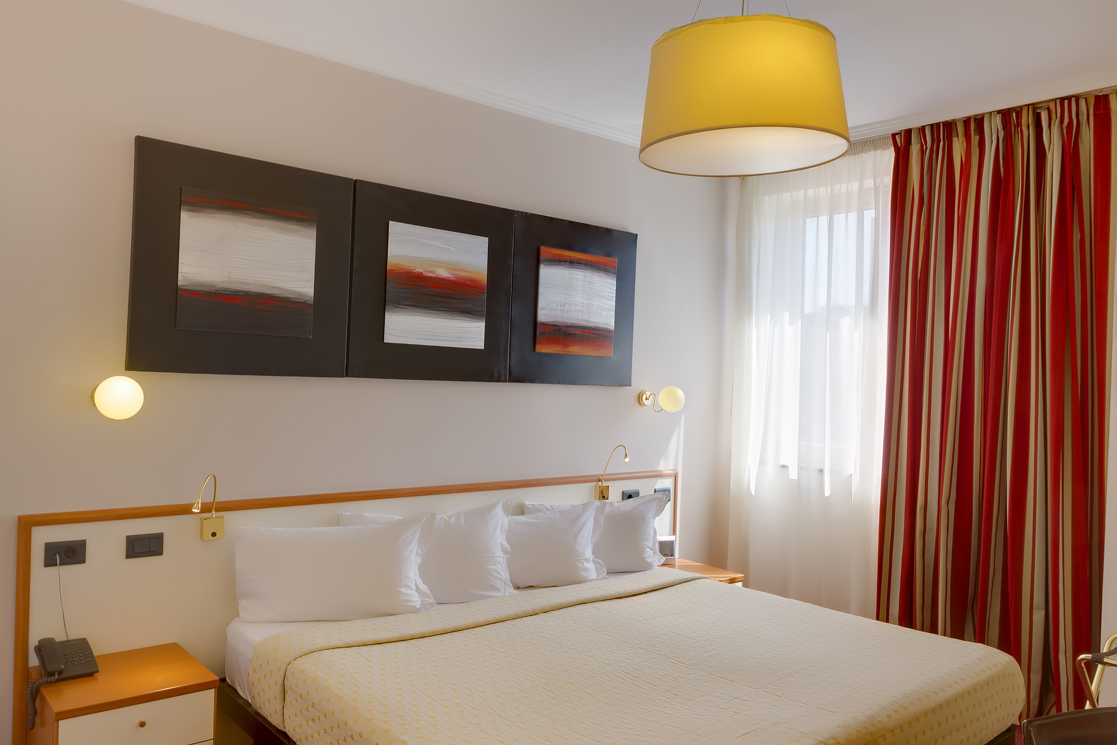 Double or Twin Standard